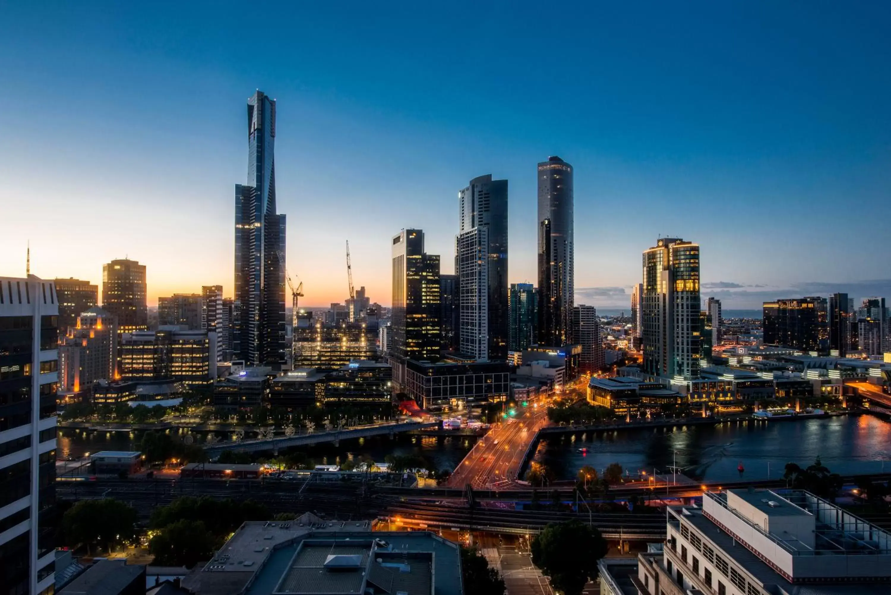 City view in Oaks Melbourne on Market Hotel