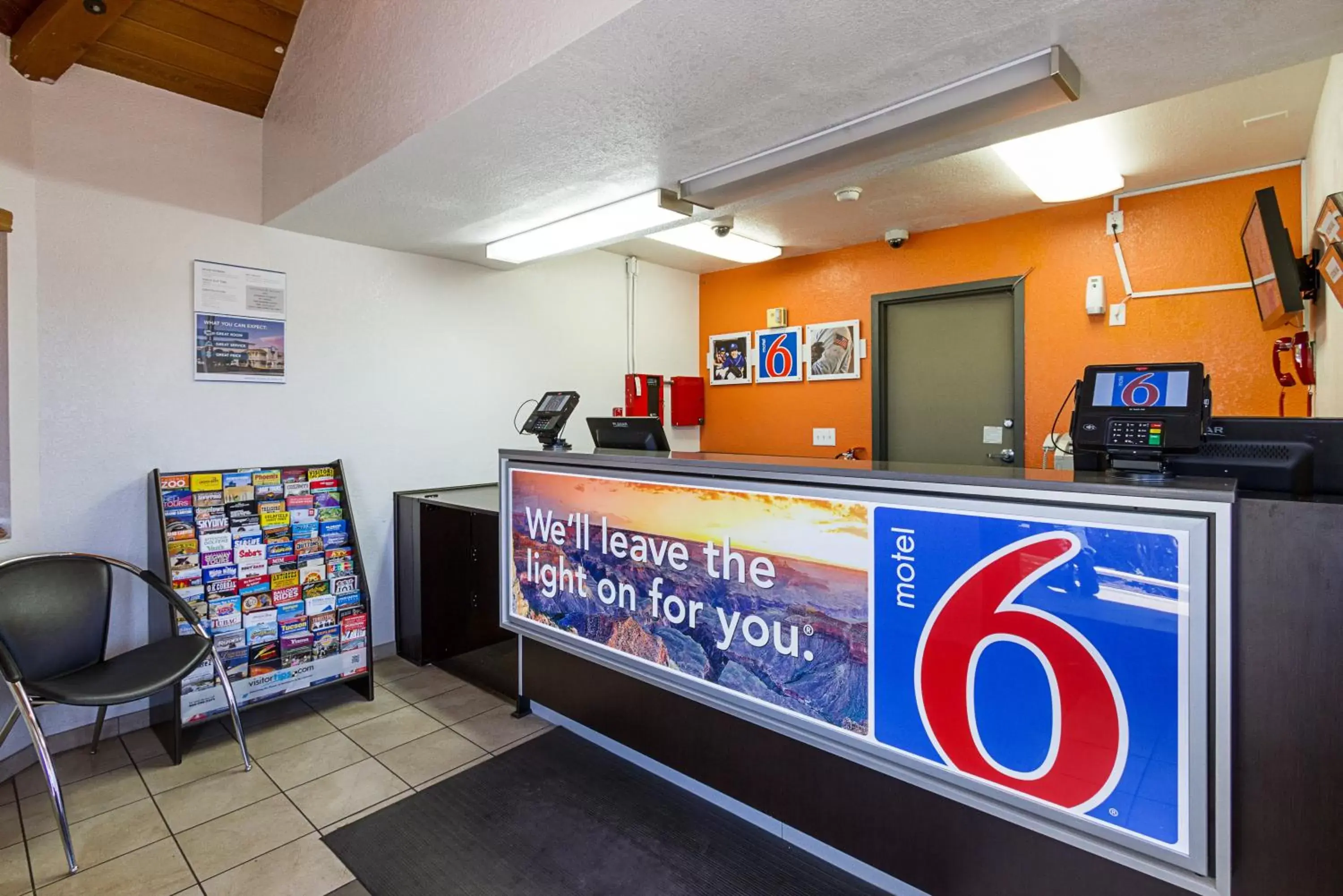 Lobby or reception in Motel 6-Mesa, AZ - South Lobby or reception in Motel 6-Mesa, AZ - South