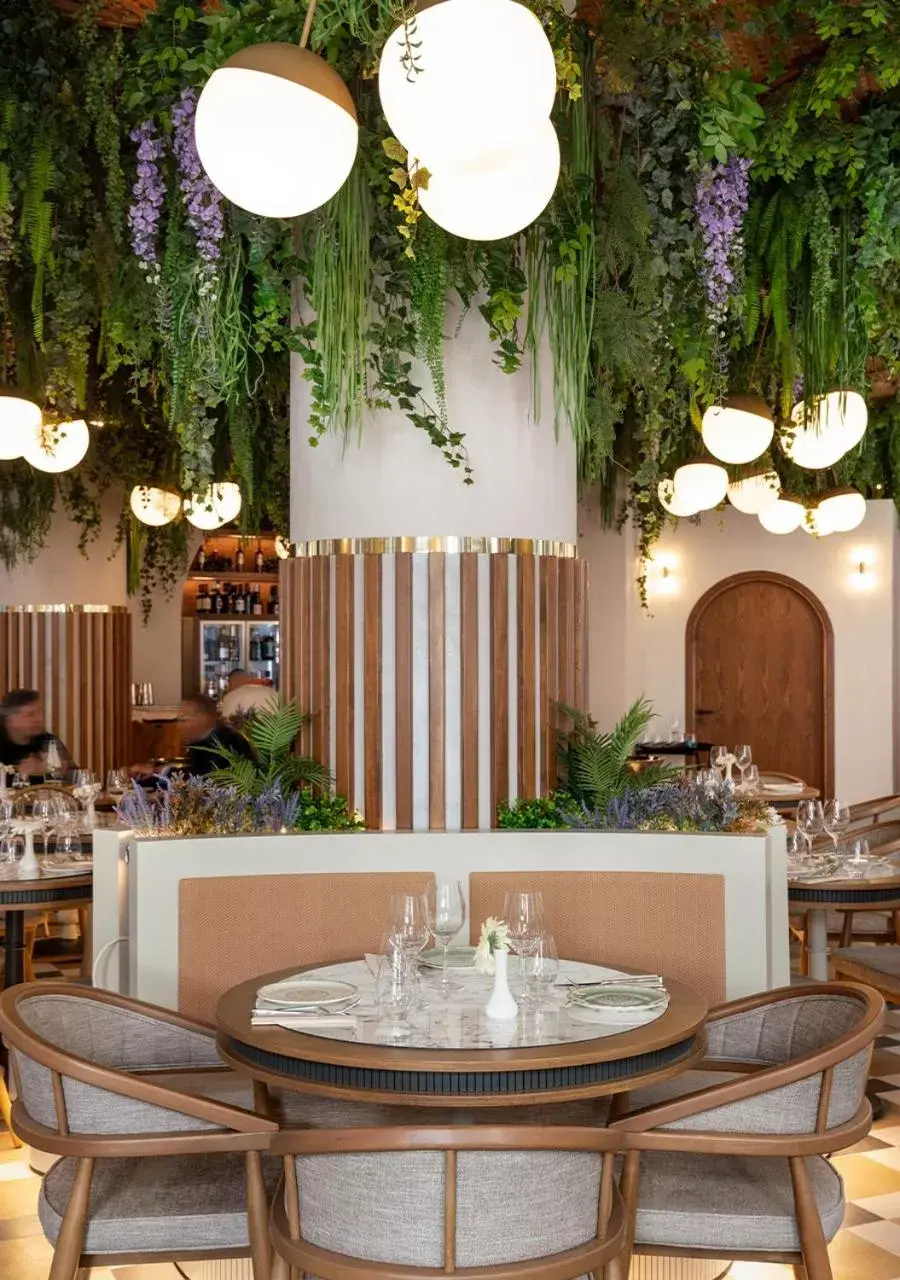 Restaurant/places to eat in Belle Epoque Suites Restaurant/places to eat in Belle Epoque Suites