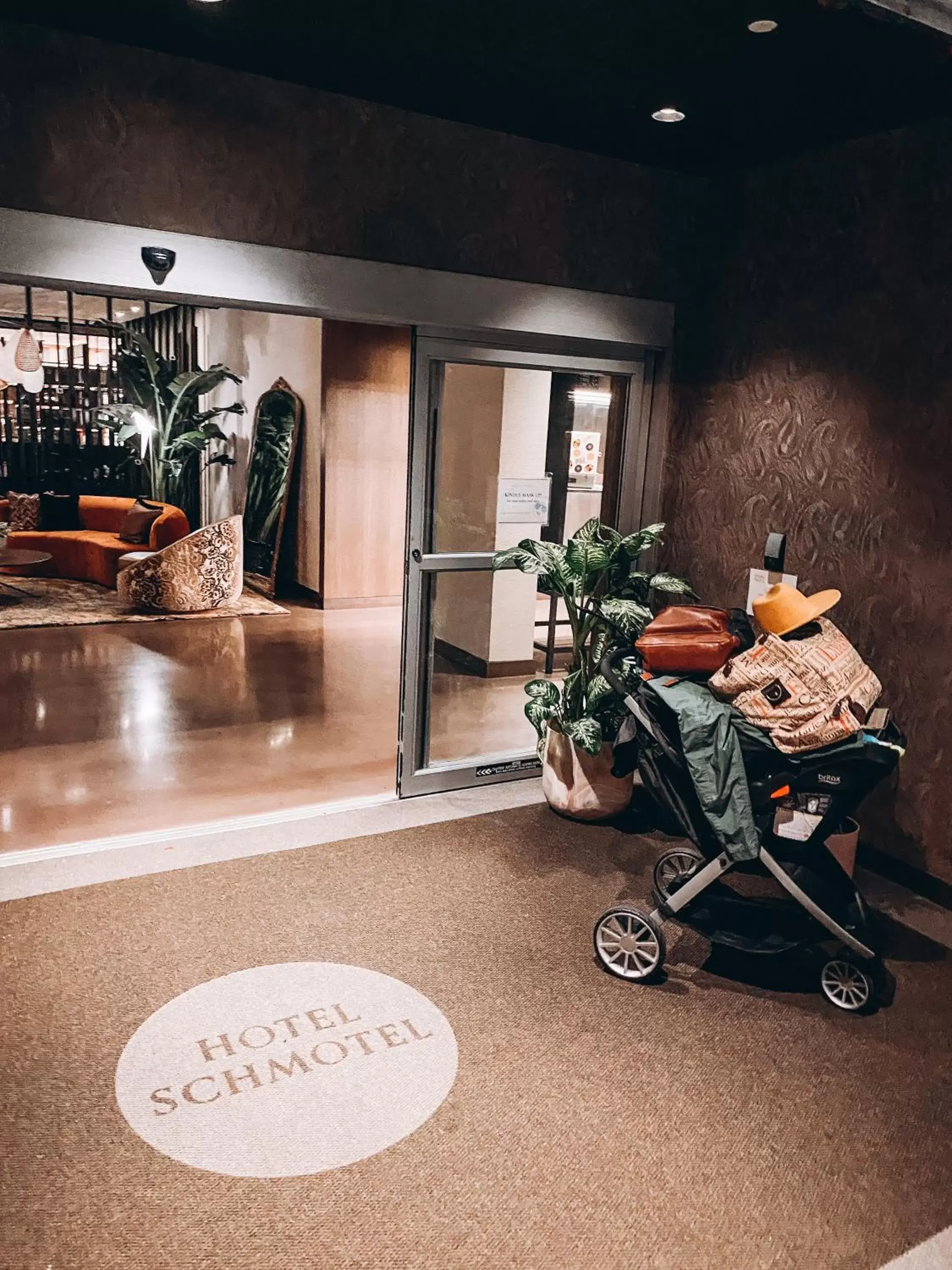 Facade/entrance in Vignette Collection Yours Truly DC by IHG Facade/entrance in Vignette Collection Yours Truly DC by IHG