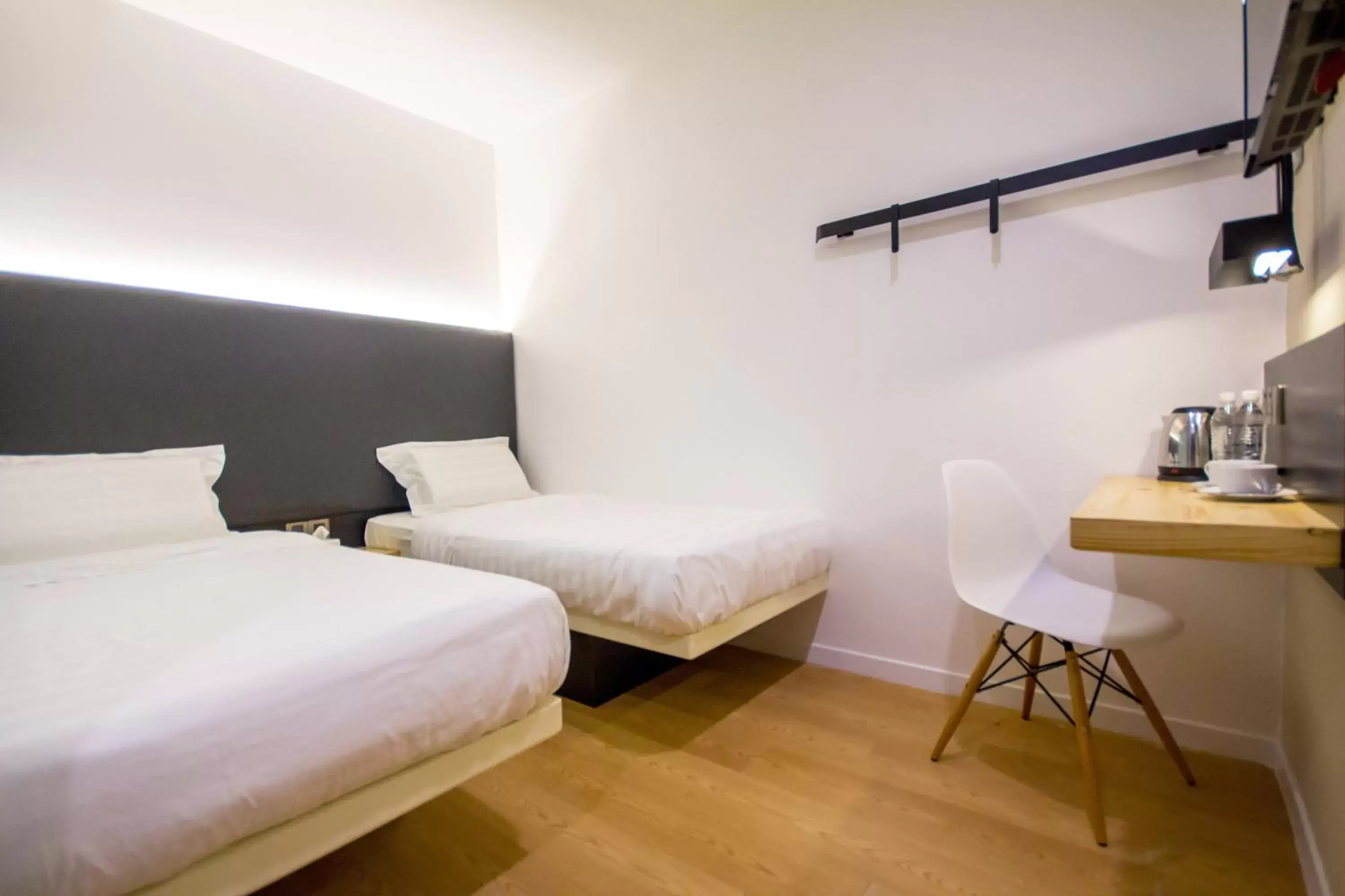 Photo of the whole room in Mode Inn Icon City Photo of the whole room in Mode Inn Icon City