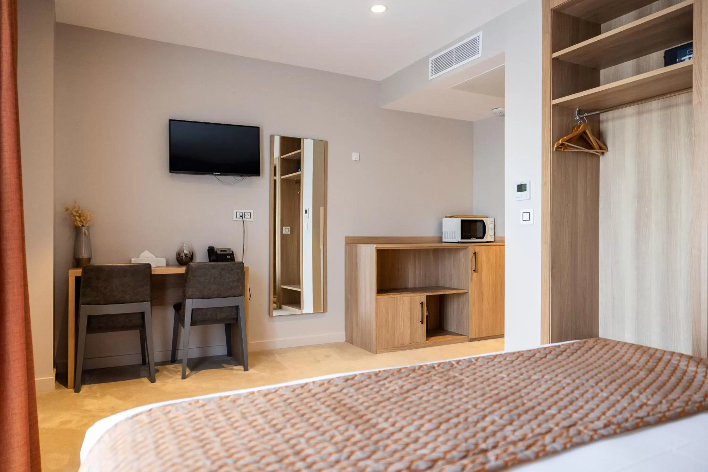 Bed in Hôtel Le Bastia