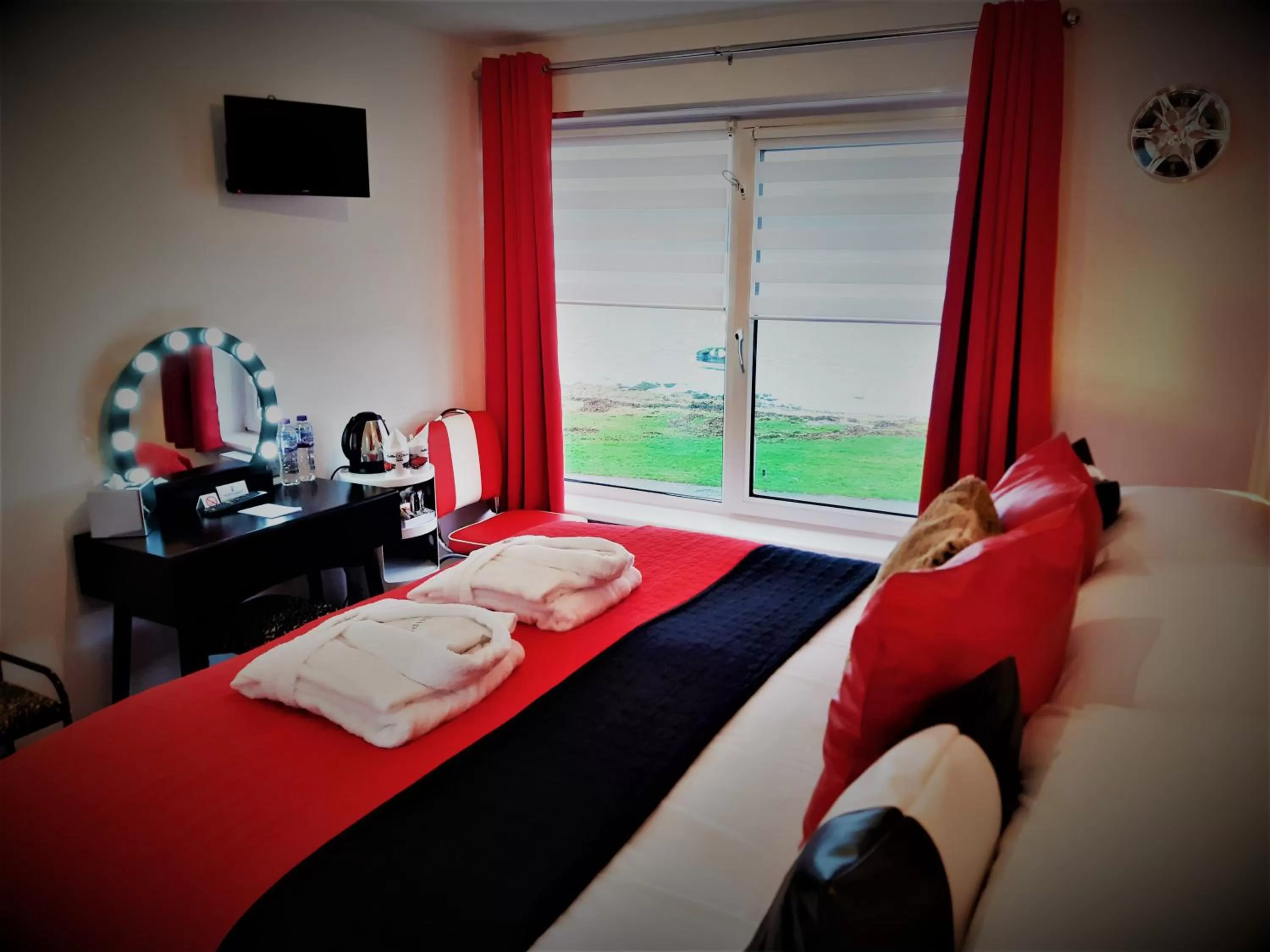 Cadillac Kustomz Hotel