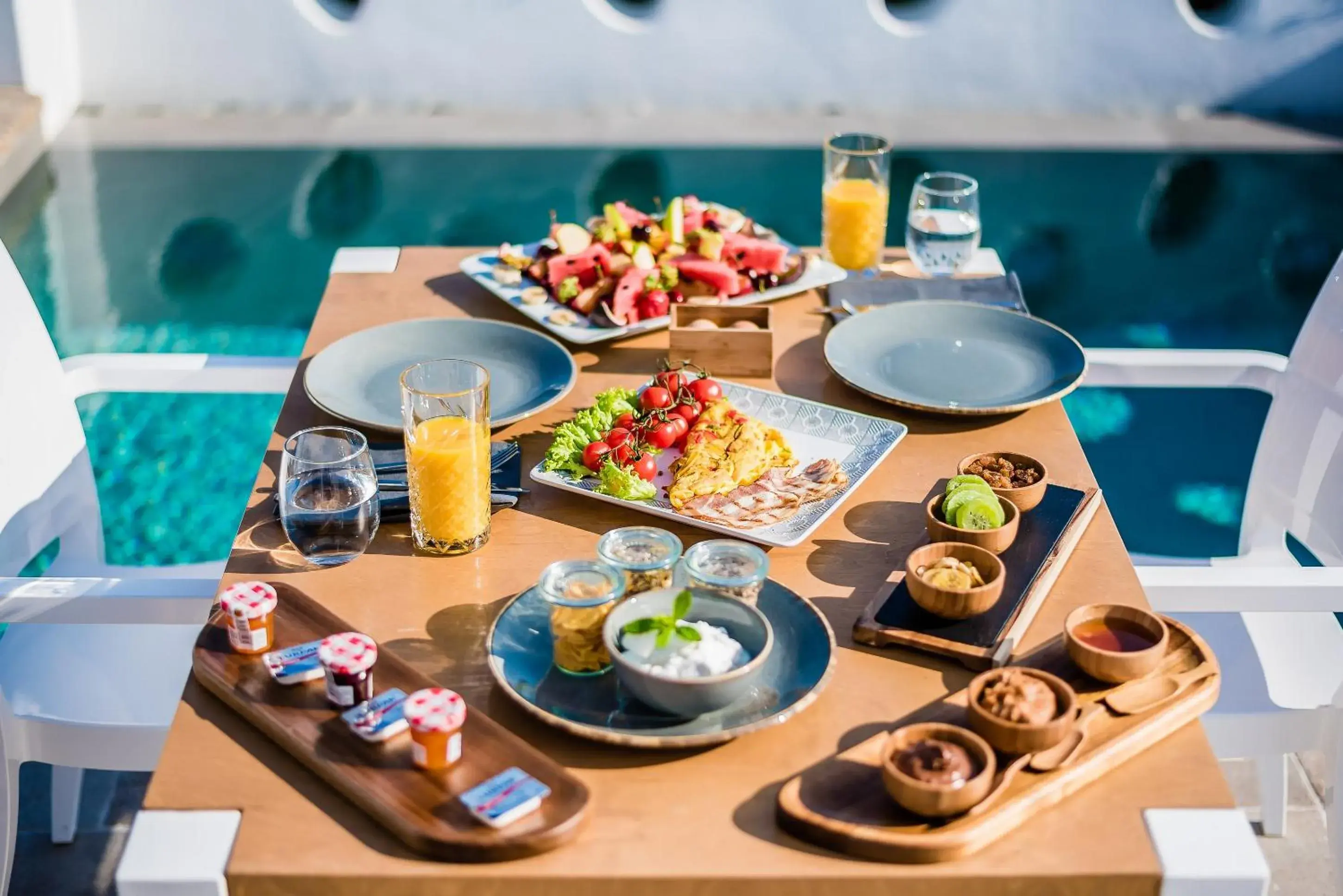 Breakfast in Portes Suites & Villas Mykonos