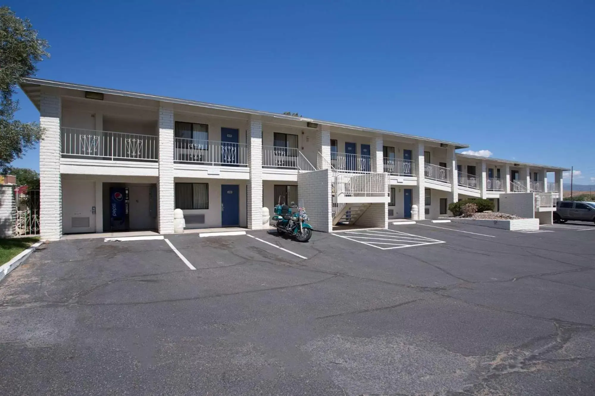 Property Building in Motel 6-Kingman, AZ - Route 66 West