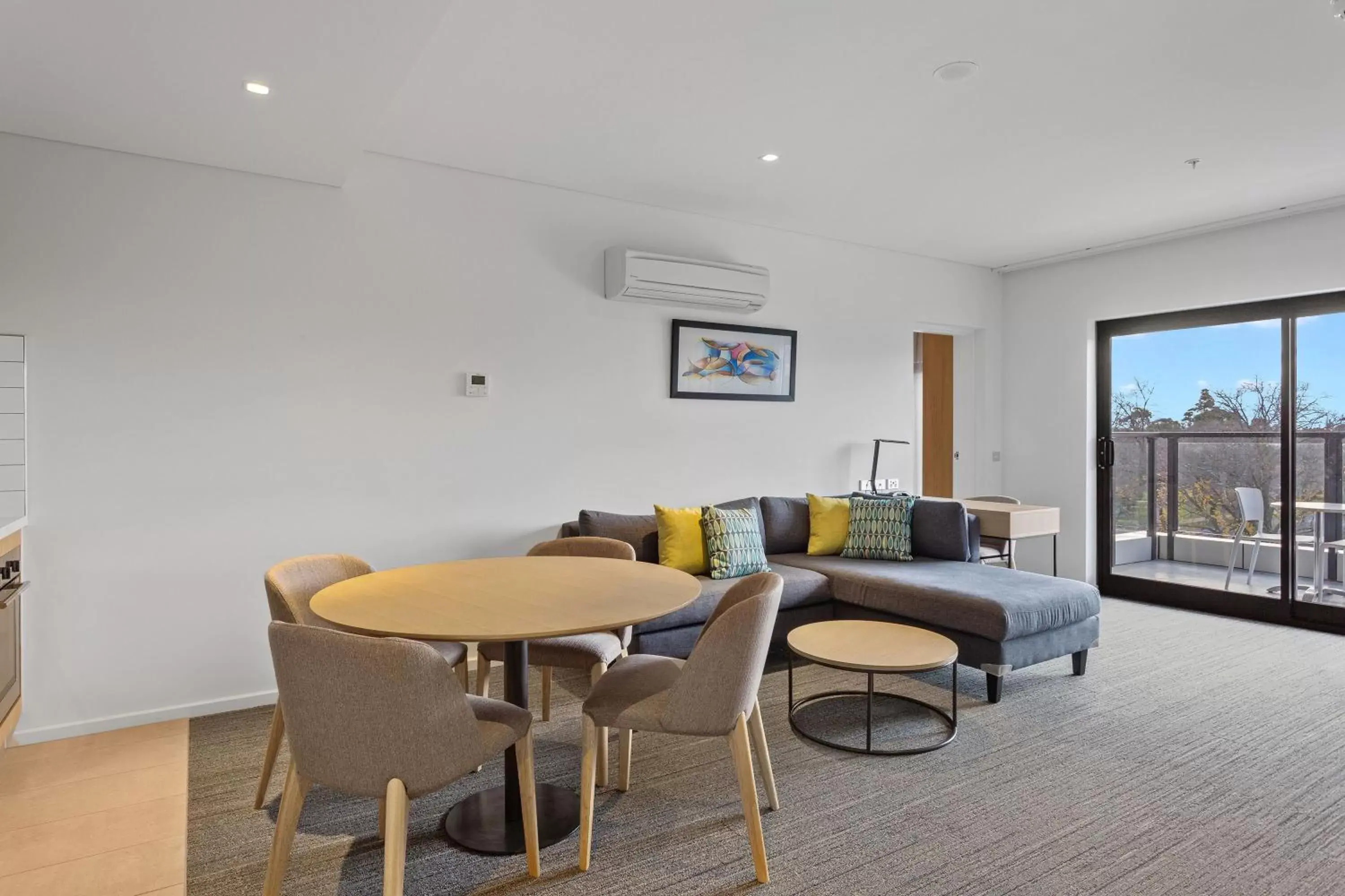 Dining Area in Quality Hotel Lakeside