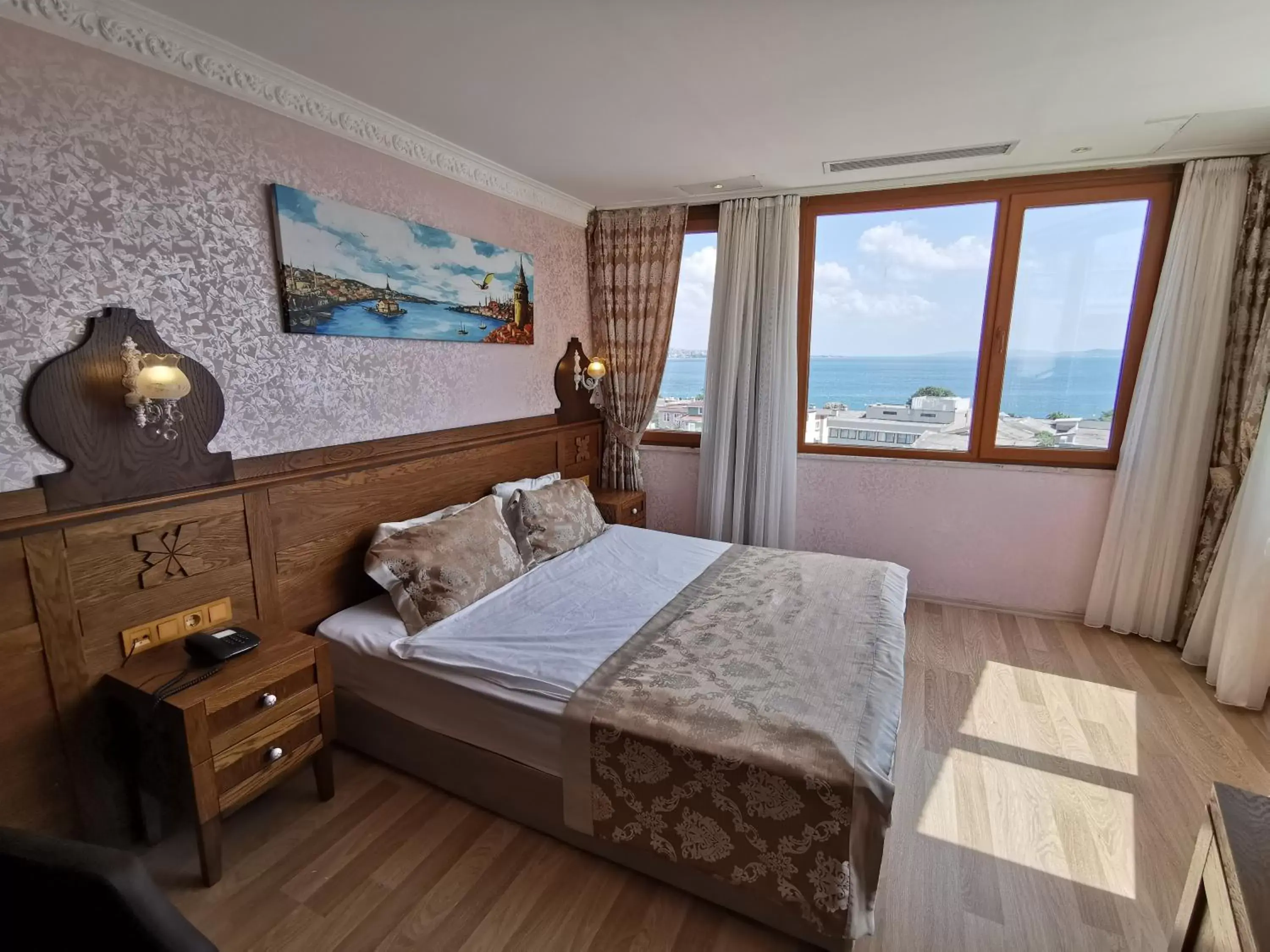 Massage, Bed in Perapolis Hotel