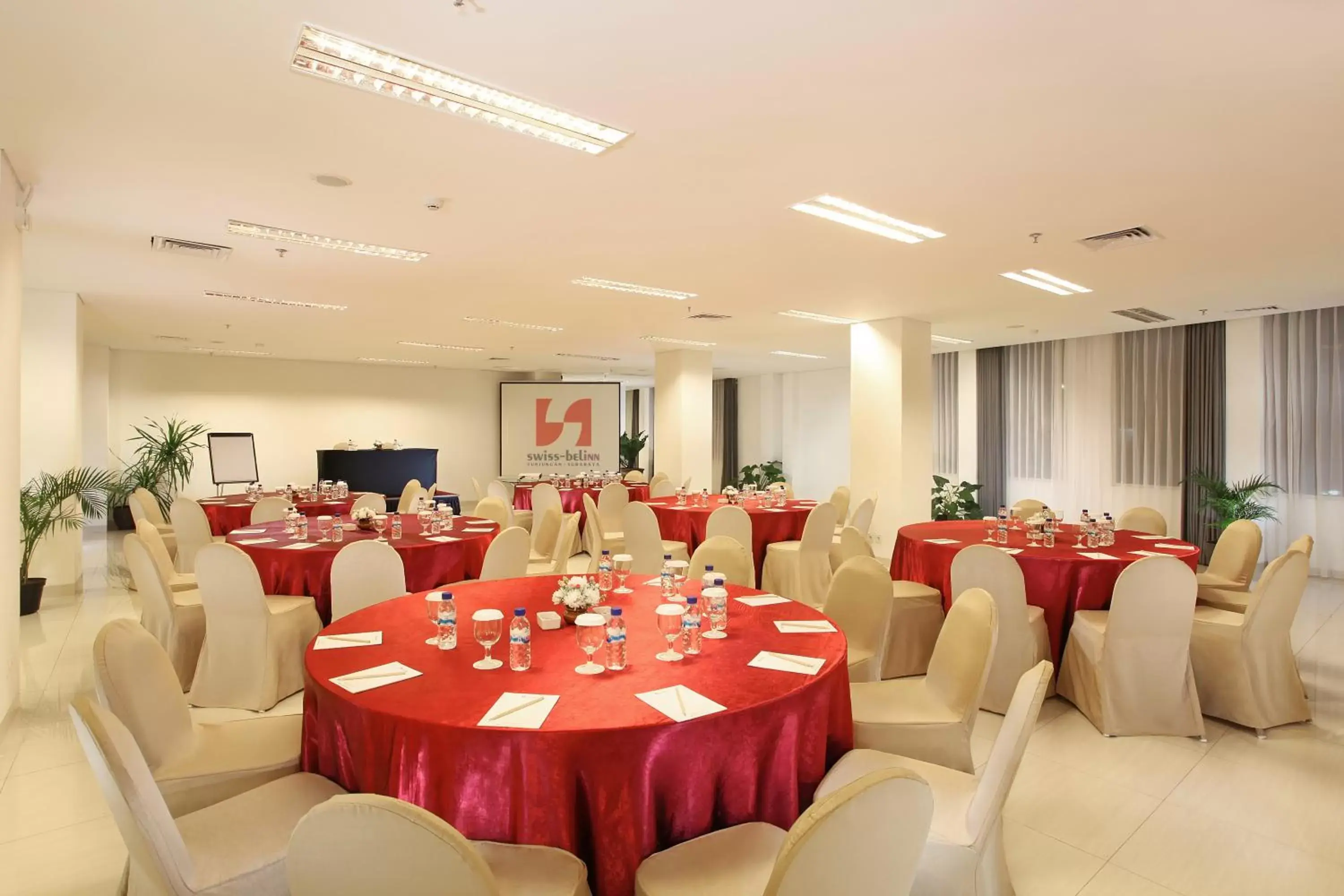 Banquet/Function facilities, Banquet Facilities in Swiss-Belinn Tunjungan Surabaya