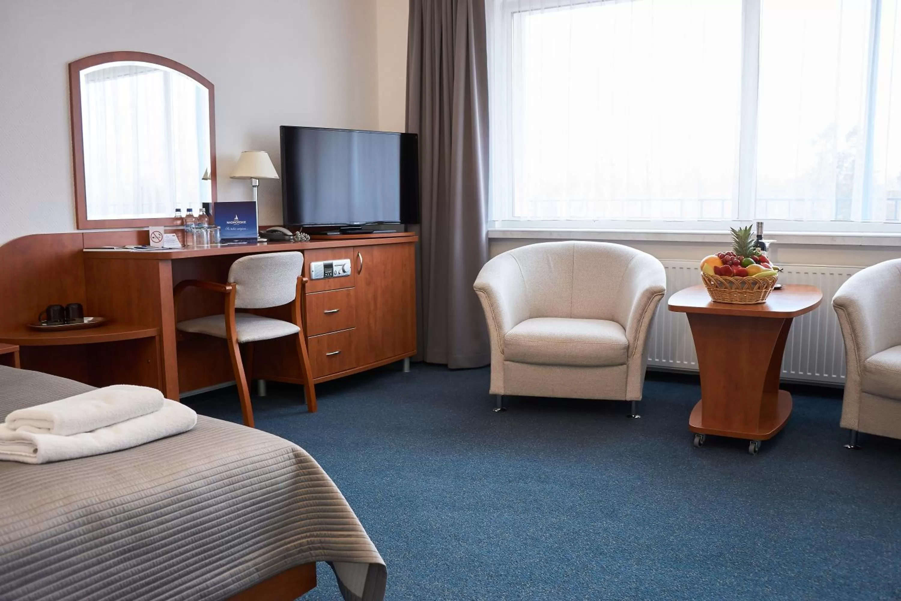 TV and multimedia, Bed in Hotel Unitral SPA w Mielnie