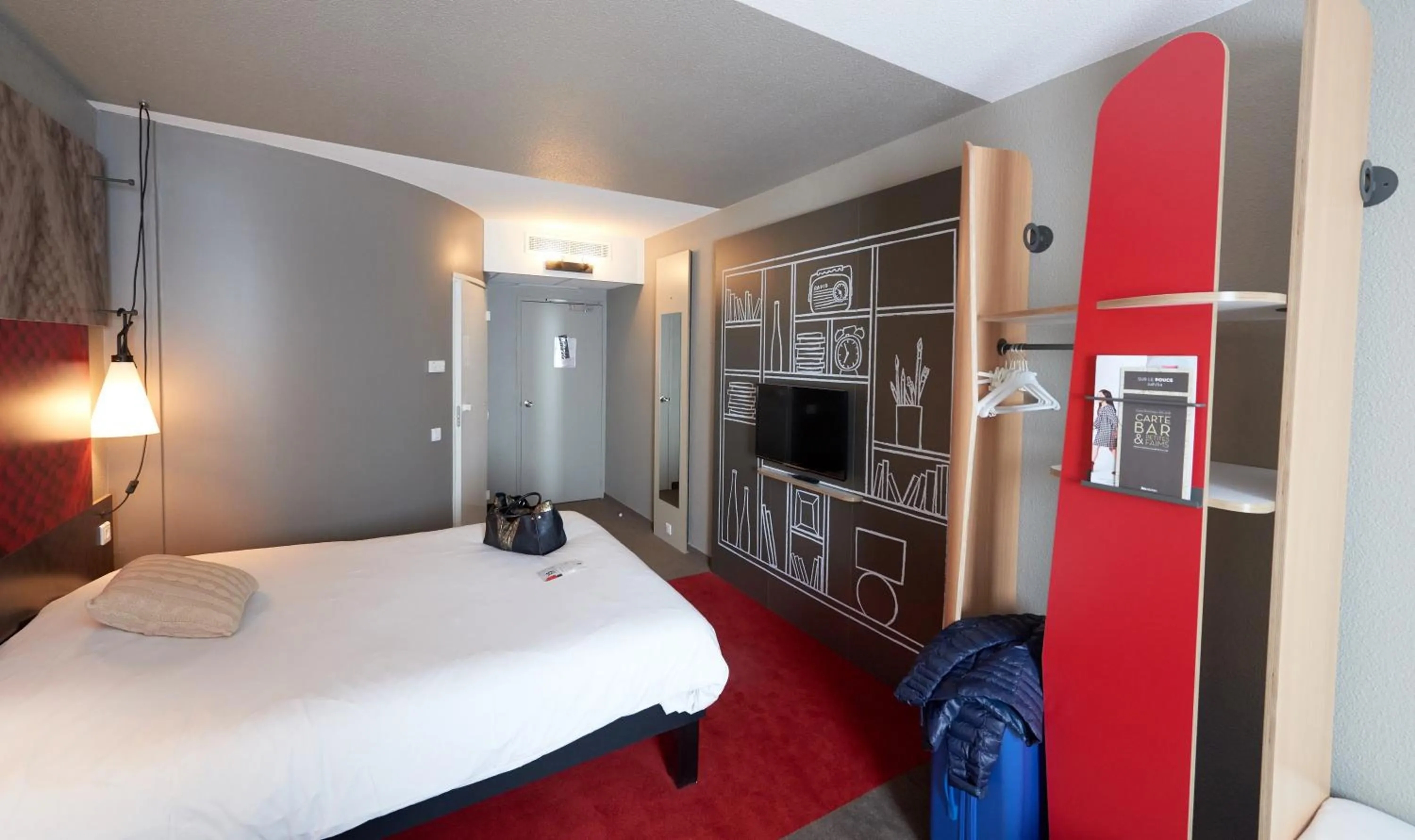 Bed in ibis Cholet