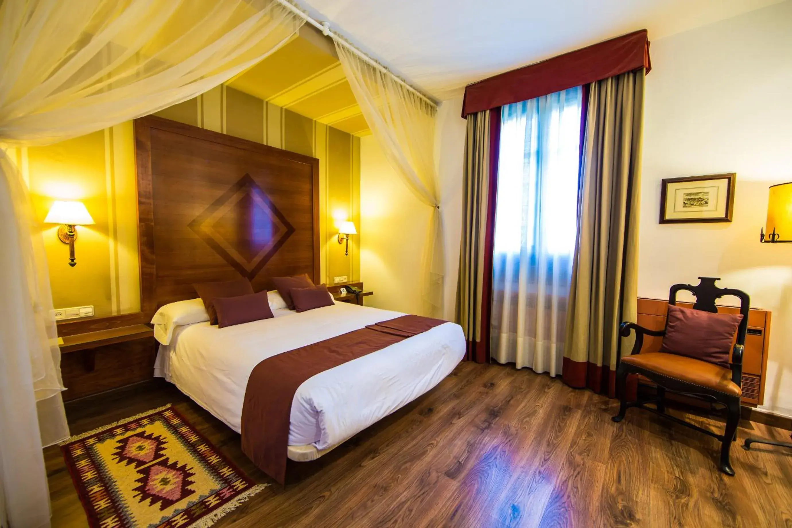 Day, Bed in Hotel Hacienda del Cardenal