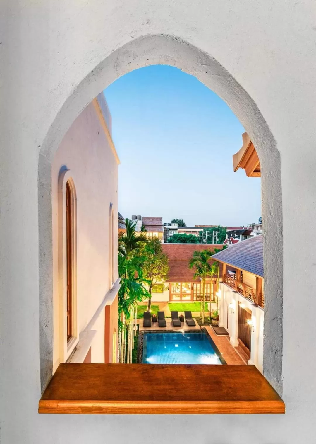 Pool view in Phra Singh Village