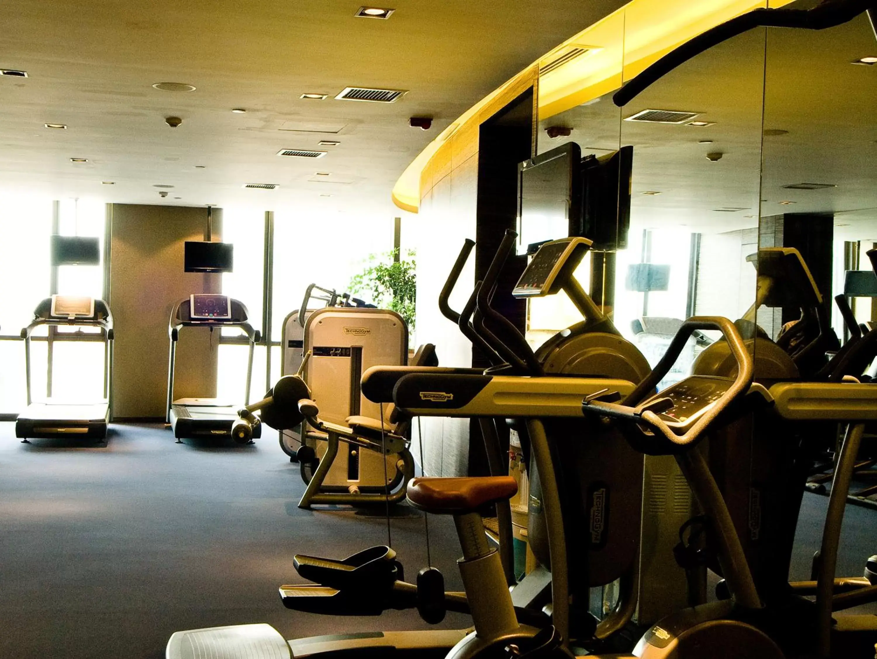 Fitness centre/facilities, Fitness Center/Facilities in Holiday Inn Shanghai Songjiang, an IHG Hotel - Miaoqian Street