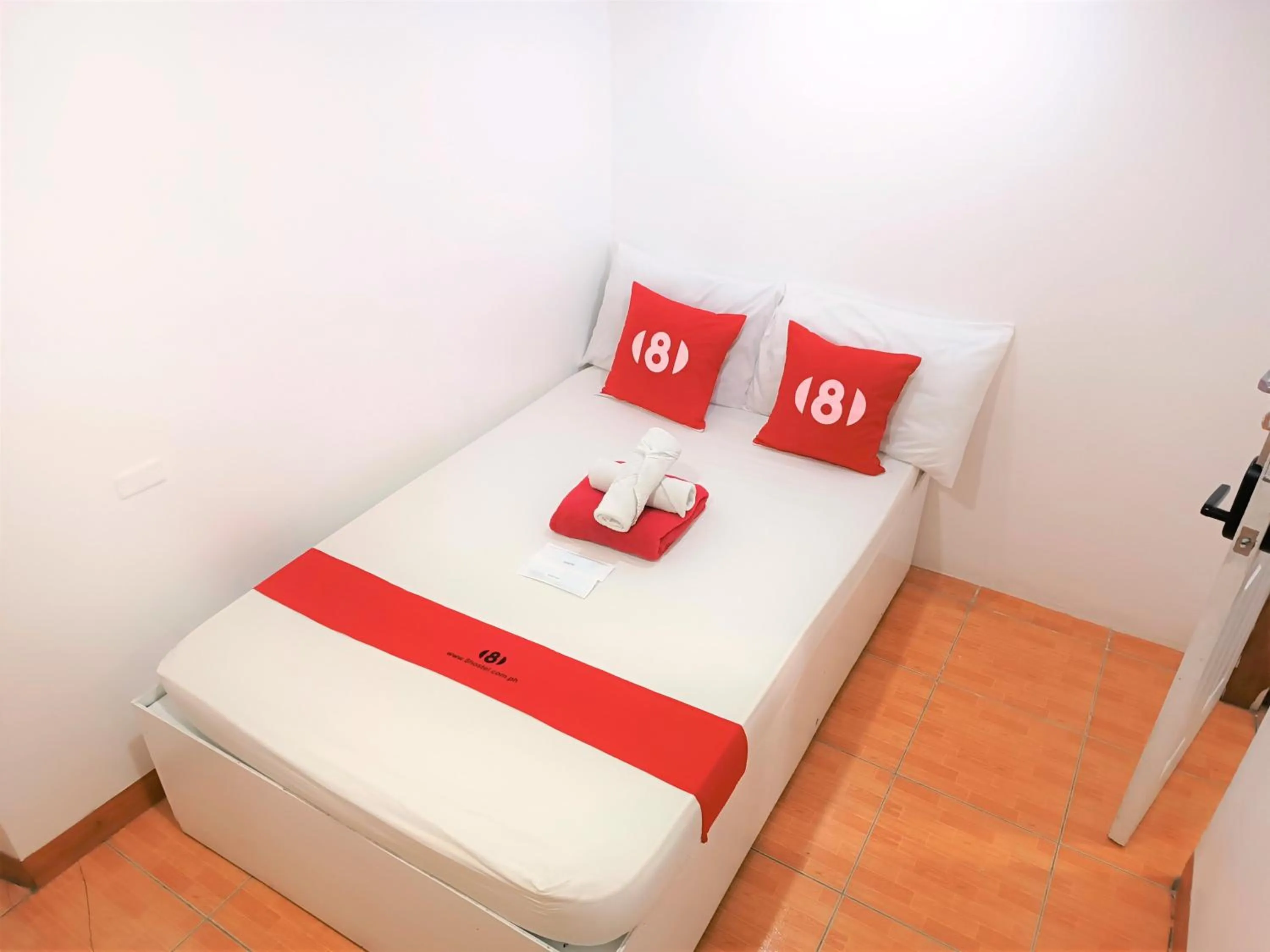 Bedroom, Bed in 8Hostel