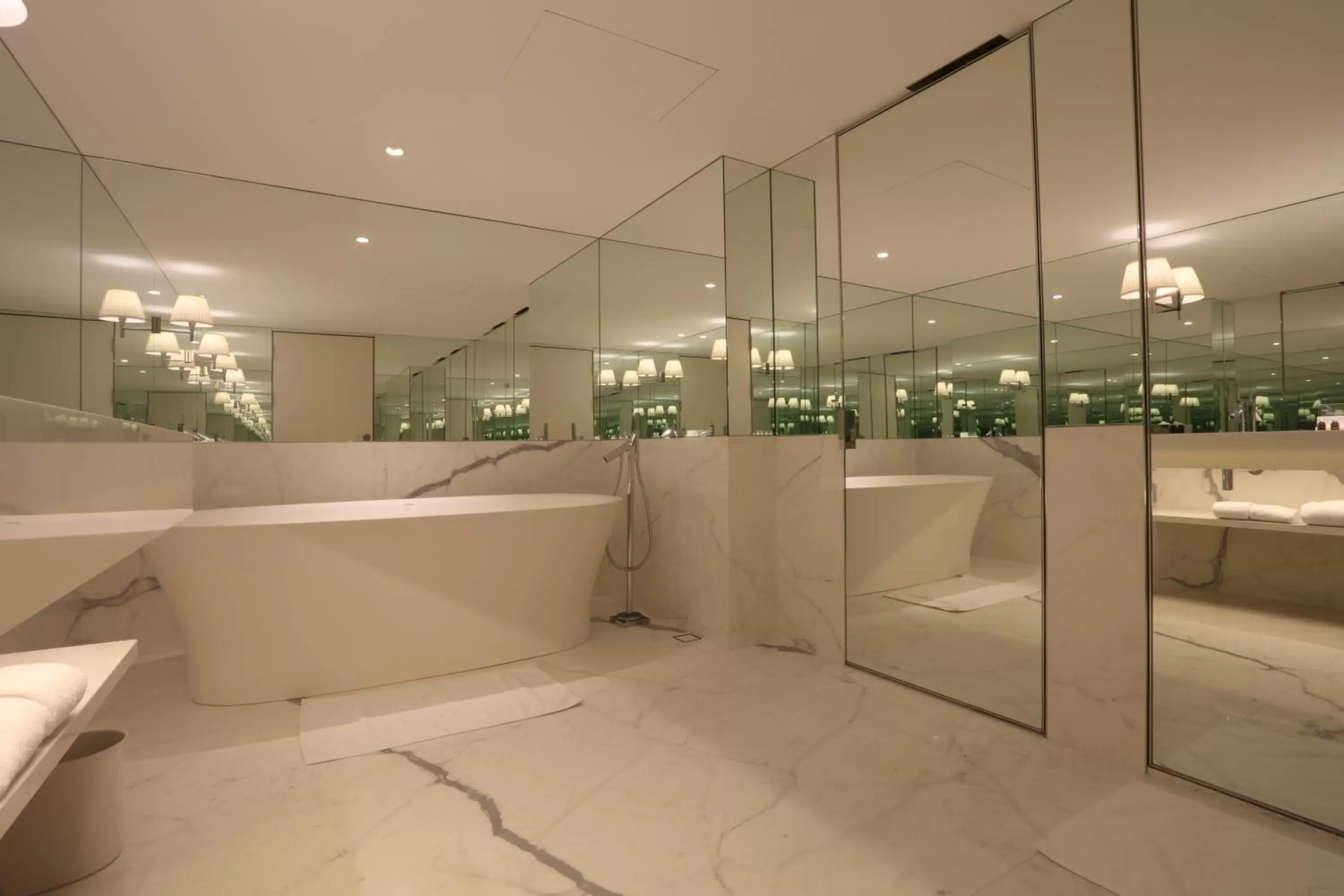 Bathroom in S Hotel | Designed by Philippe Starck