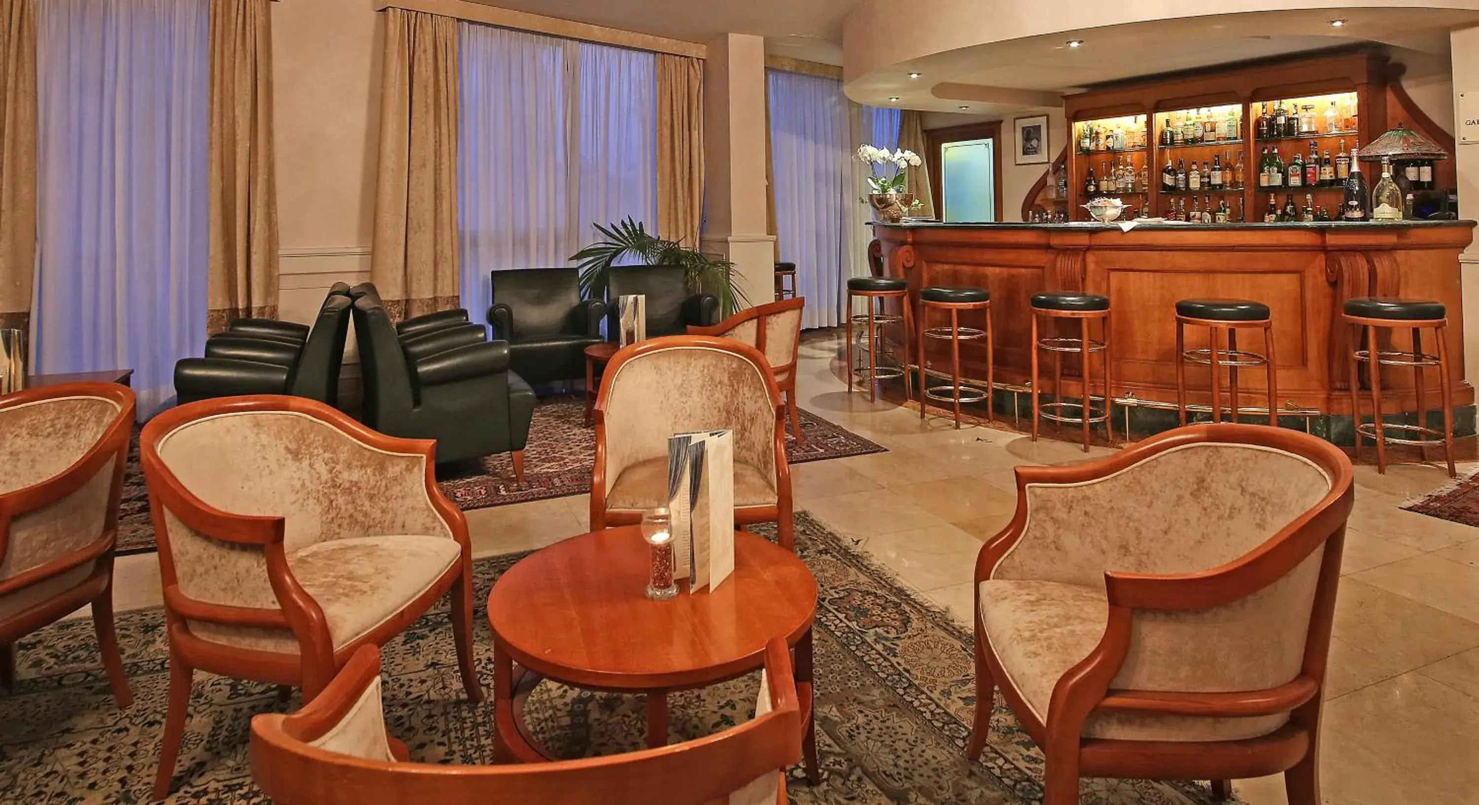Lounge or bar, Lounge/Bar in Hotel Savoy Palace