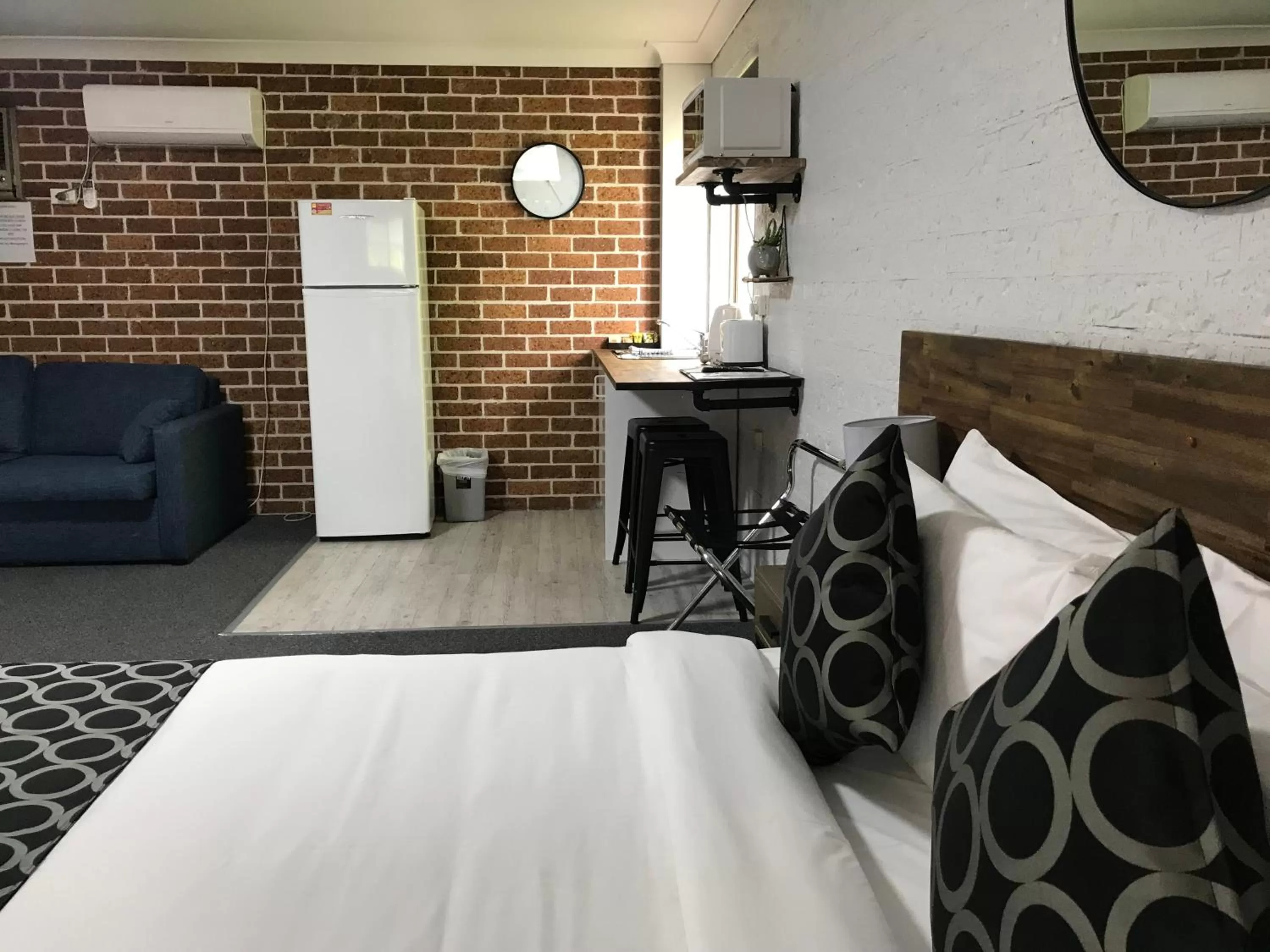 Bed in Coffs Shearwater Motel