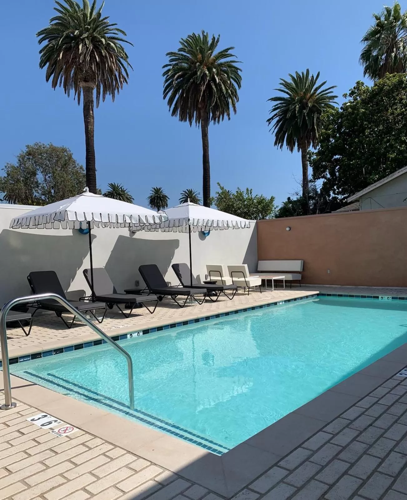 Swimming pool in Alsace LA