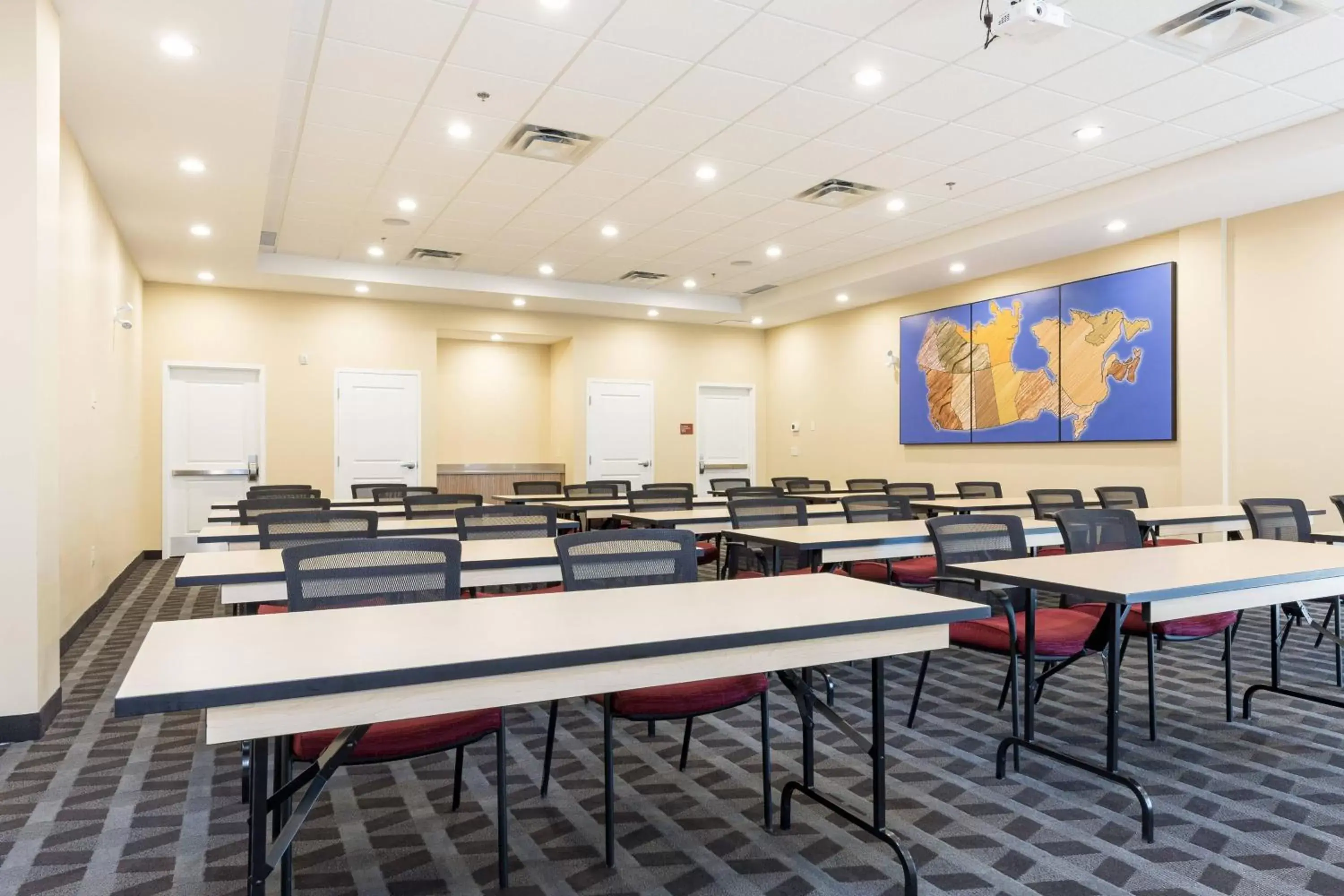 Meeting/conference room in TownePlace Suites by Marriott Edmonton South