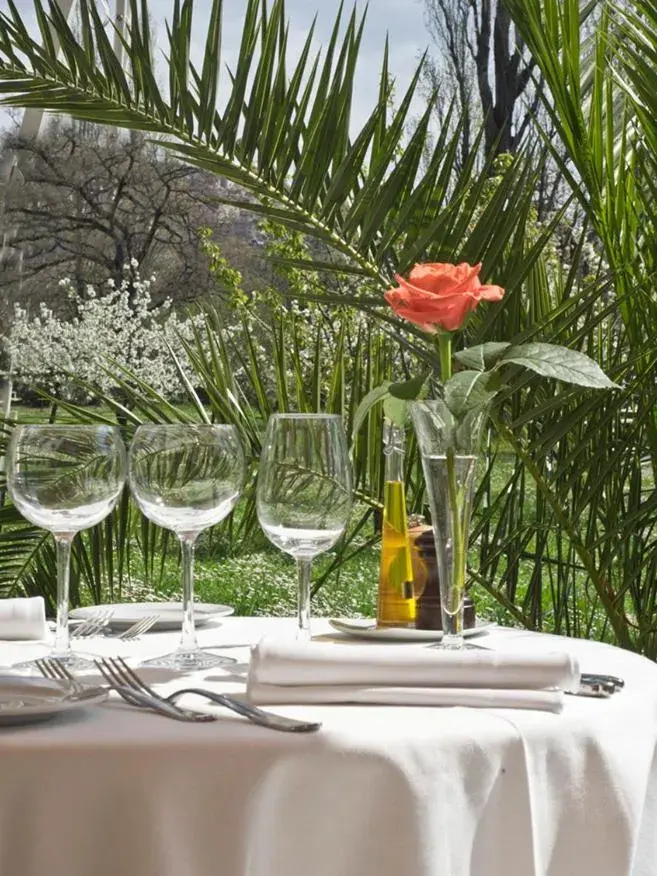 Restaurant/Places to Eat in Hotel-Restaurant Le Moulin De La Camandoule