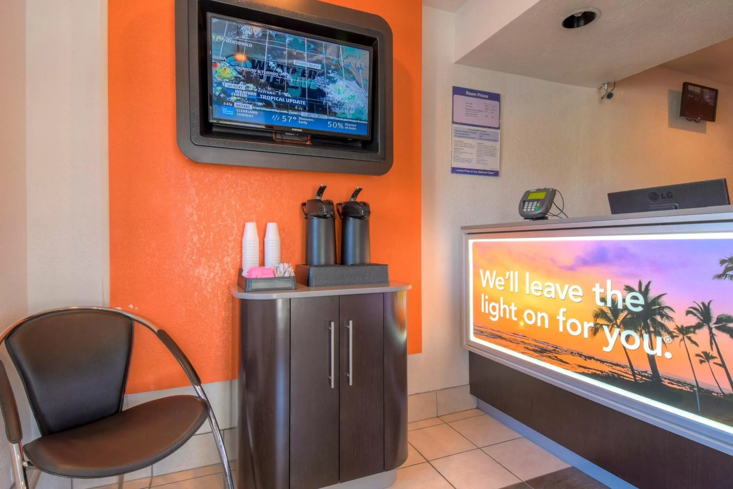 Lobby or reception, TV/Entertainment Center in Motel 6-San Ysidro, CA - San Diego - Border