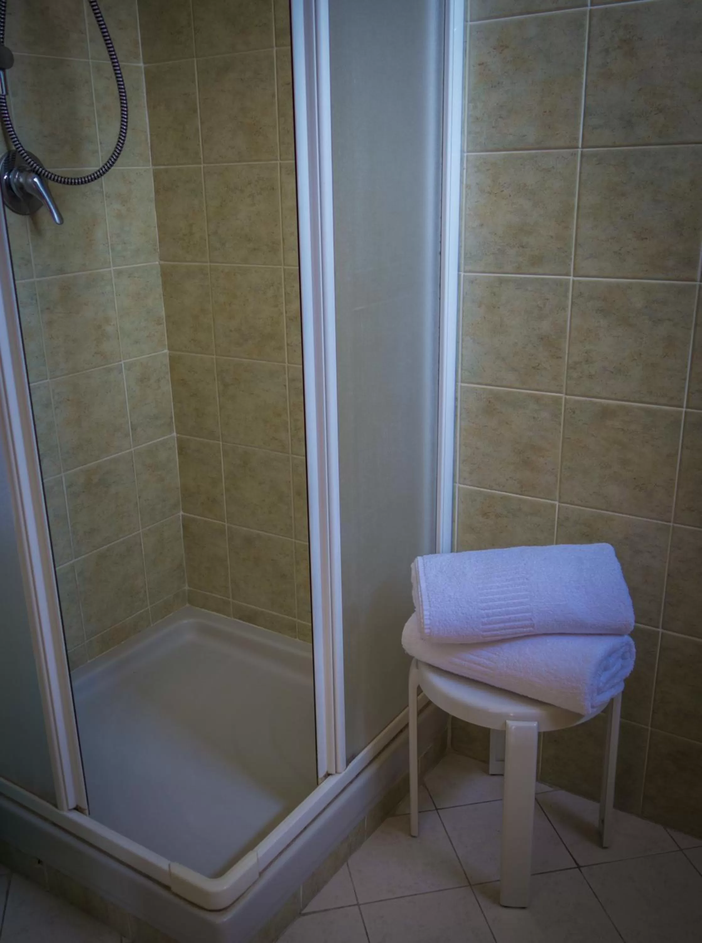 Bathroom in Albergo La Romanella