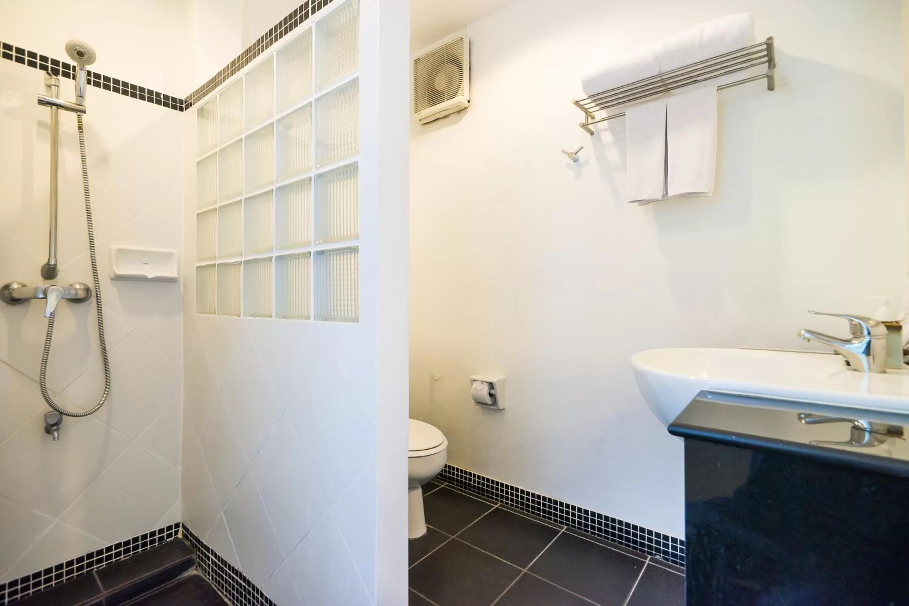 Shower in Laksasubha Hua Hin