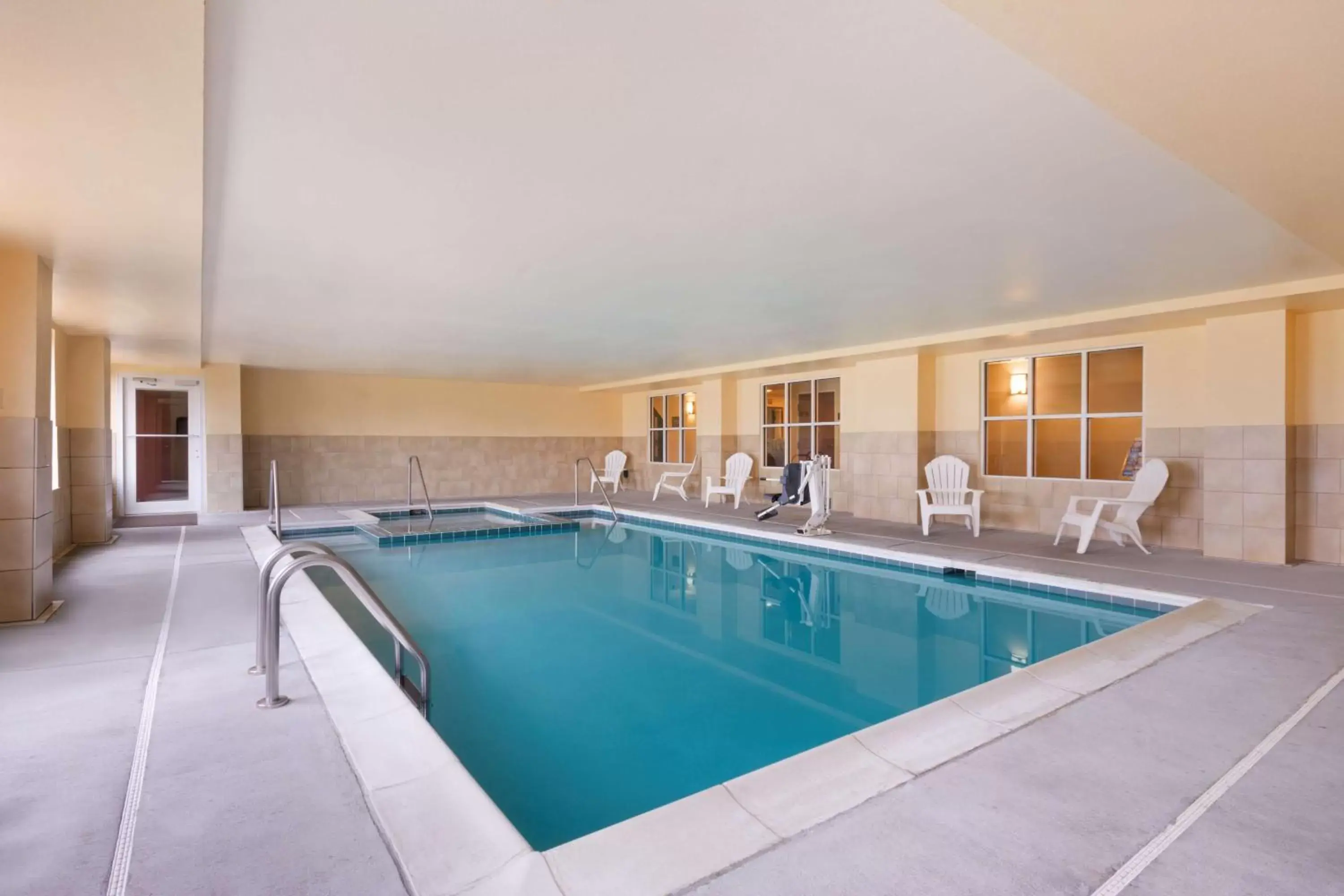 Activities, Swimming Pool in Country Inn & Suites by Radisson, Wytheville, VA