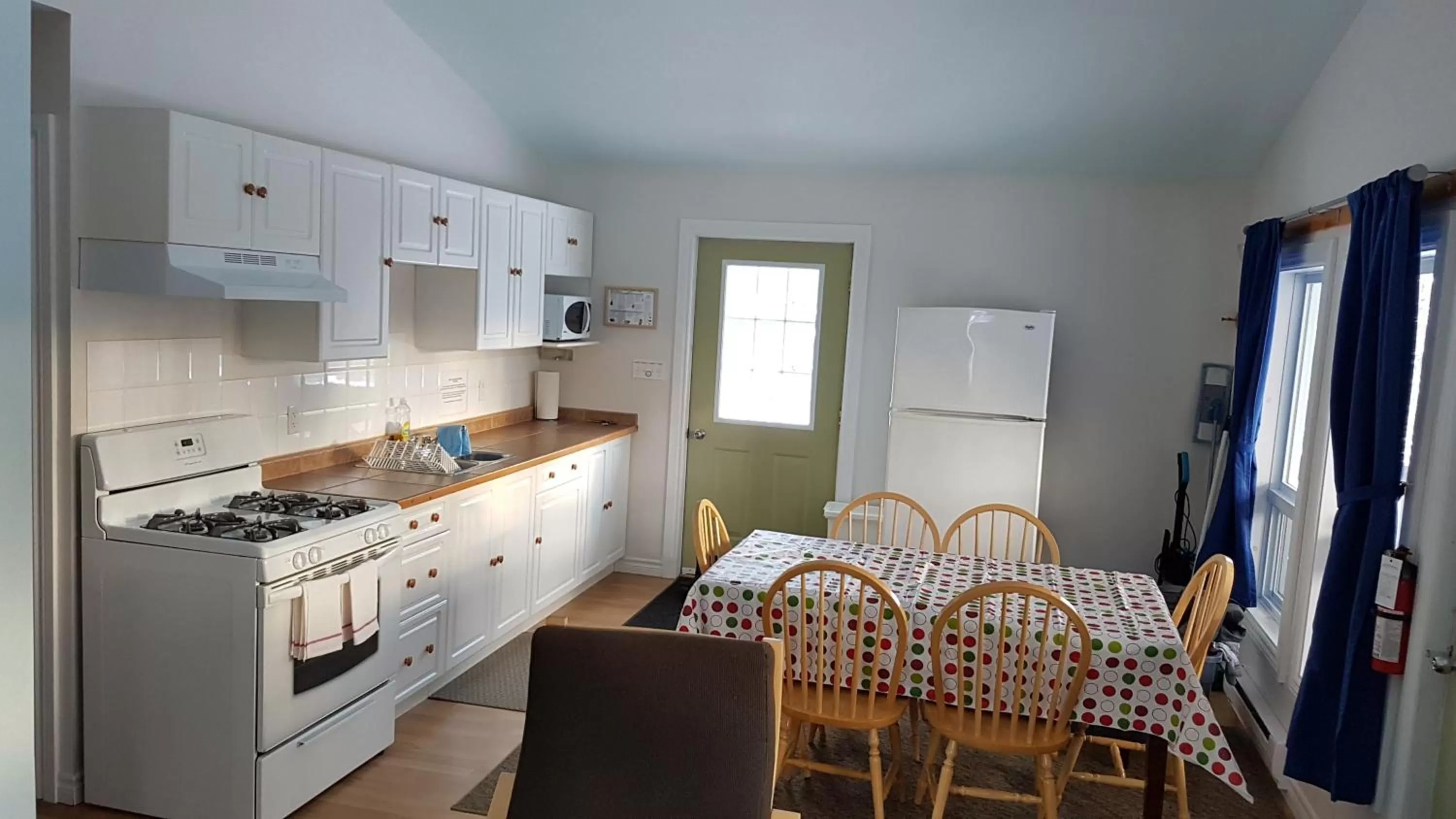 Parkway Cottage Resort and Trading Post