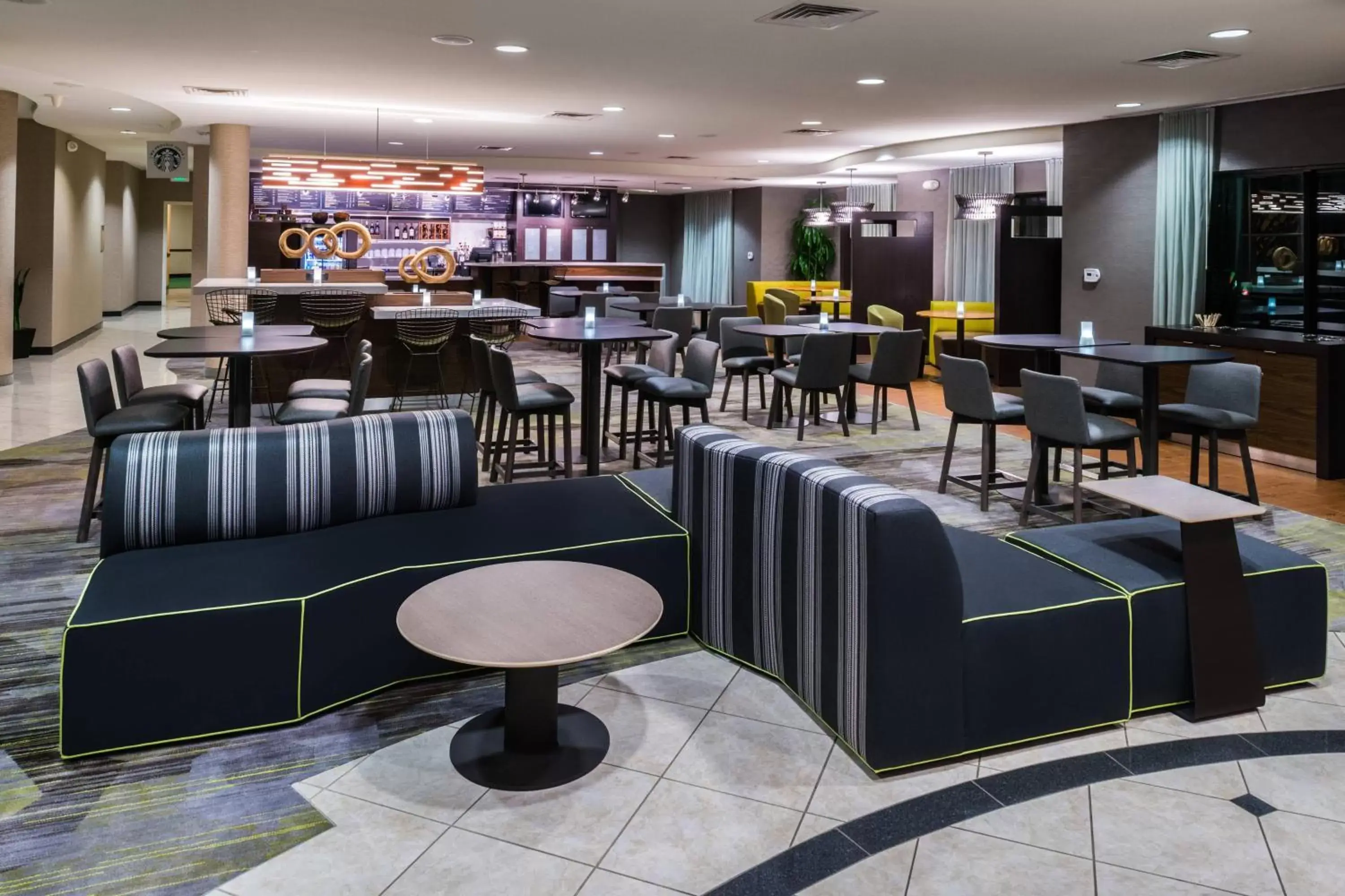 Lobby or reception, Restaurant/Places to Eat in Courtyard by Marriott San Luis Obispo