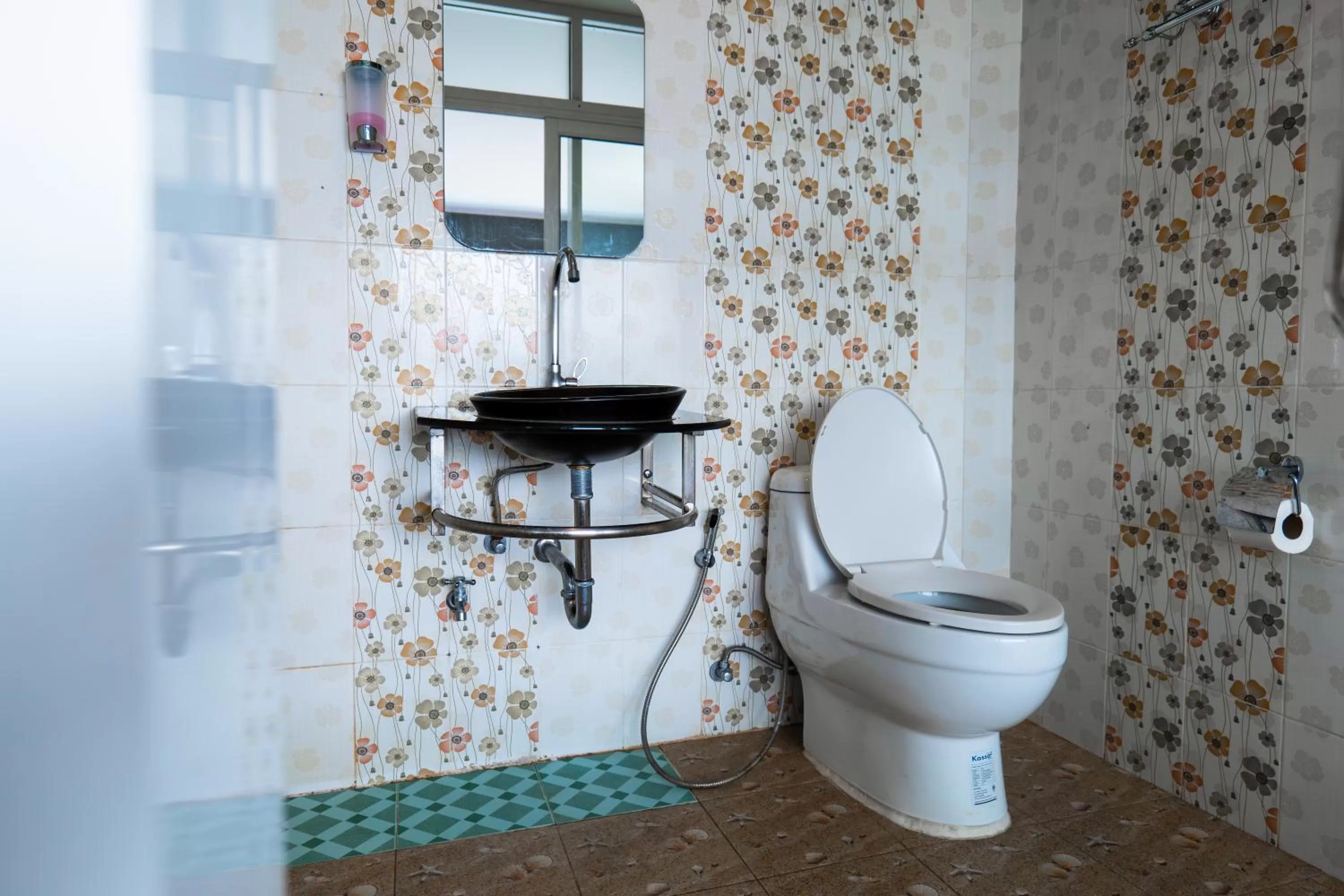 Toilet in Anandpura Riverside Hotel