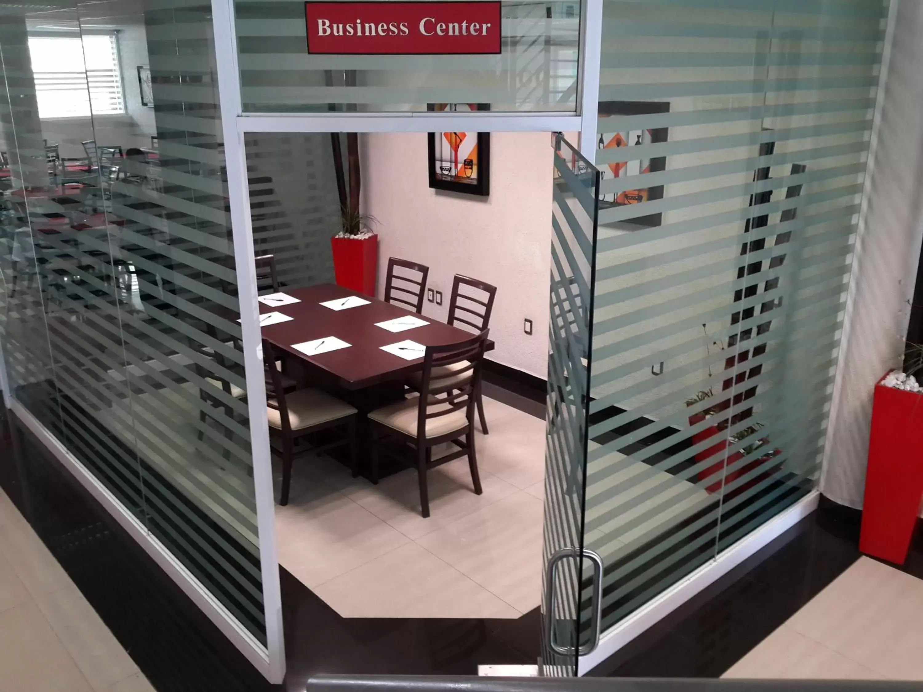 Business facilities, Dining Area in Hotel Portonovo Plaza Centro