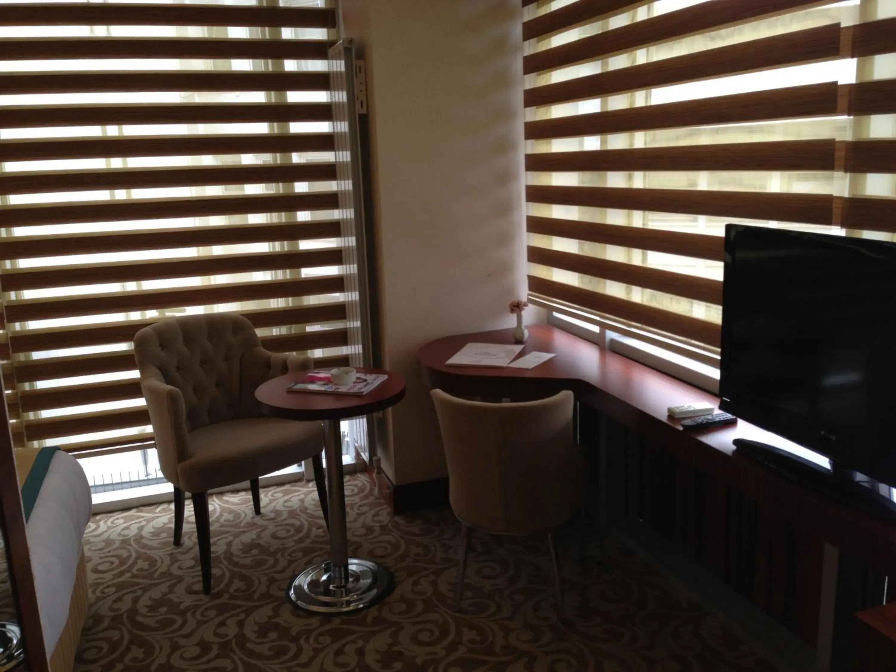 TV and multimedia, TV/Entertainment Center in Asrin Business Hotel K?z?lay