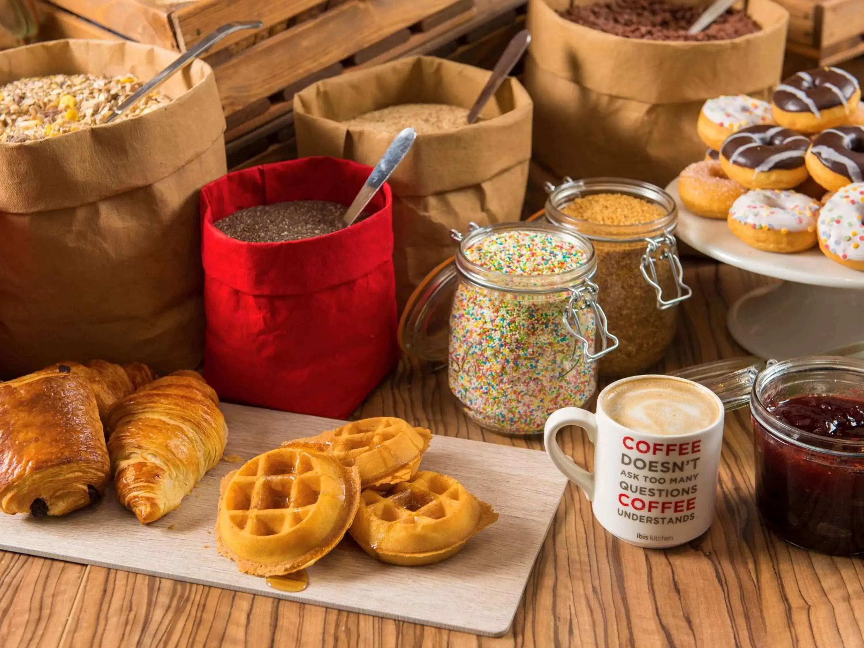 Restaurant/places to eat in Ibis Lleida Restaurant/places to eat in Ibis Lleida