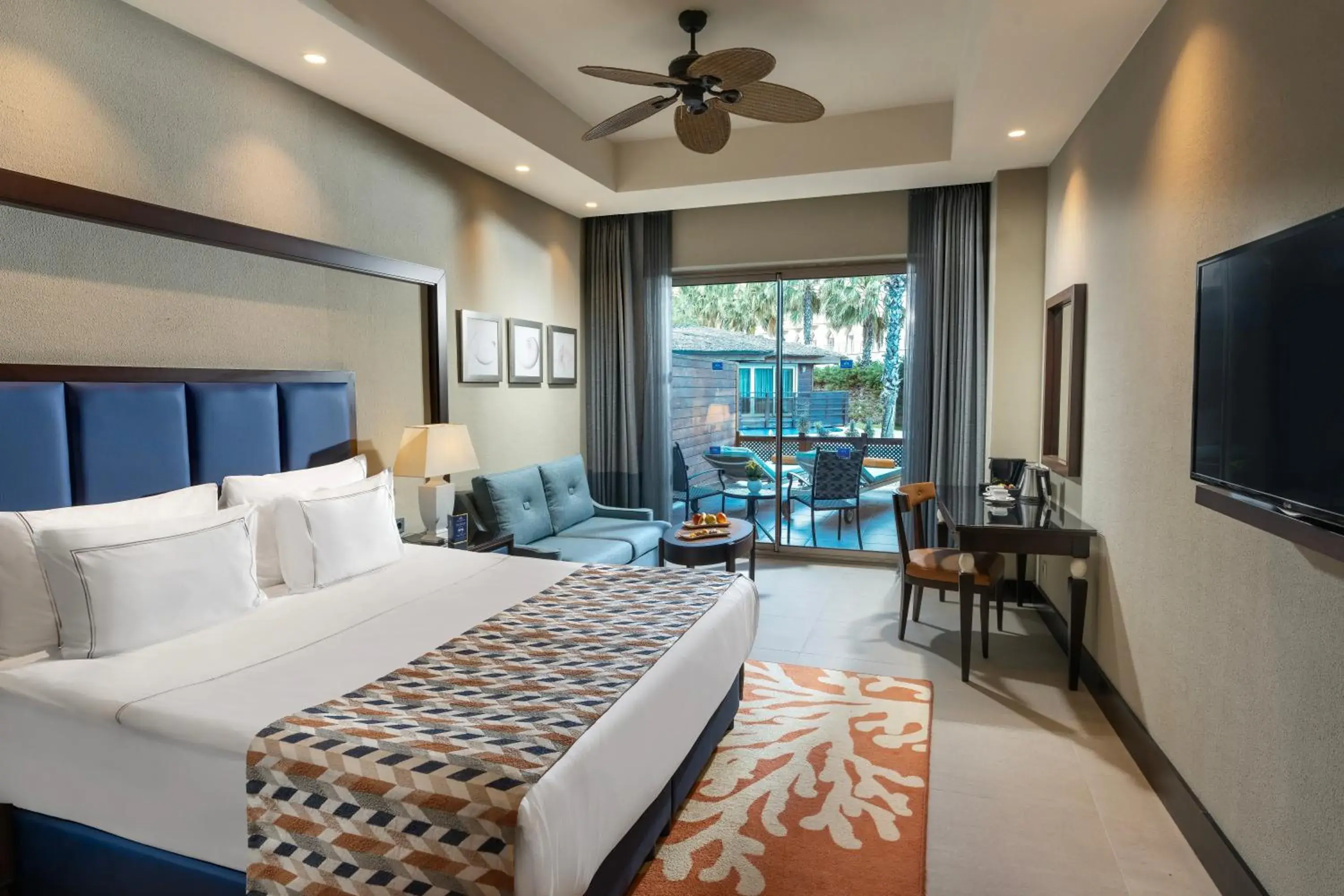 Bed in Kaya Palazzo Golf Resort