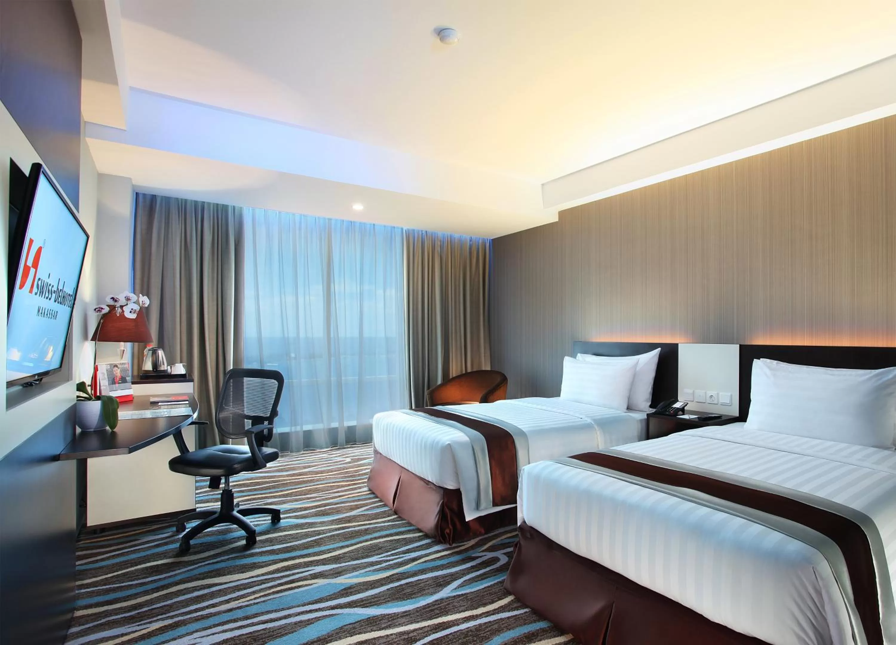 Sea view, Bed in Swiss-Belhotel Makassar