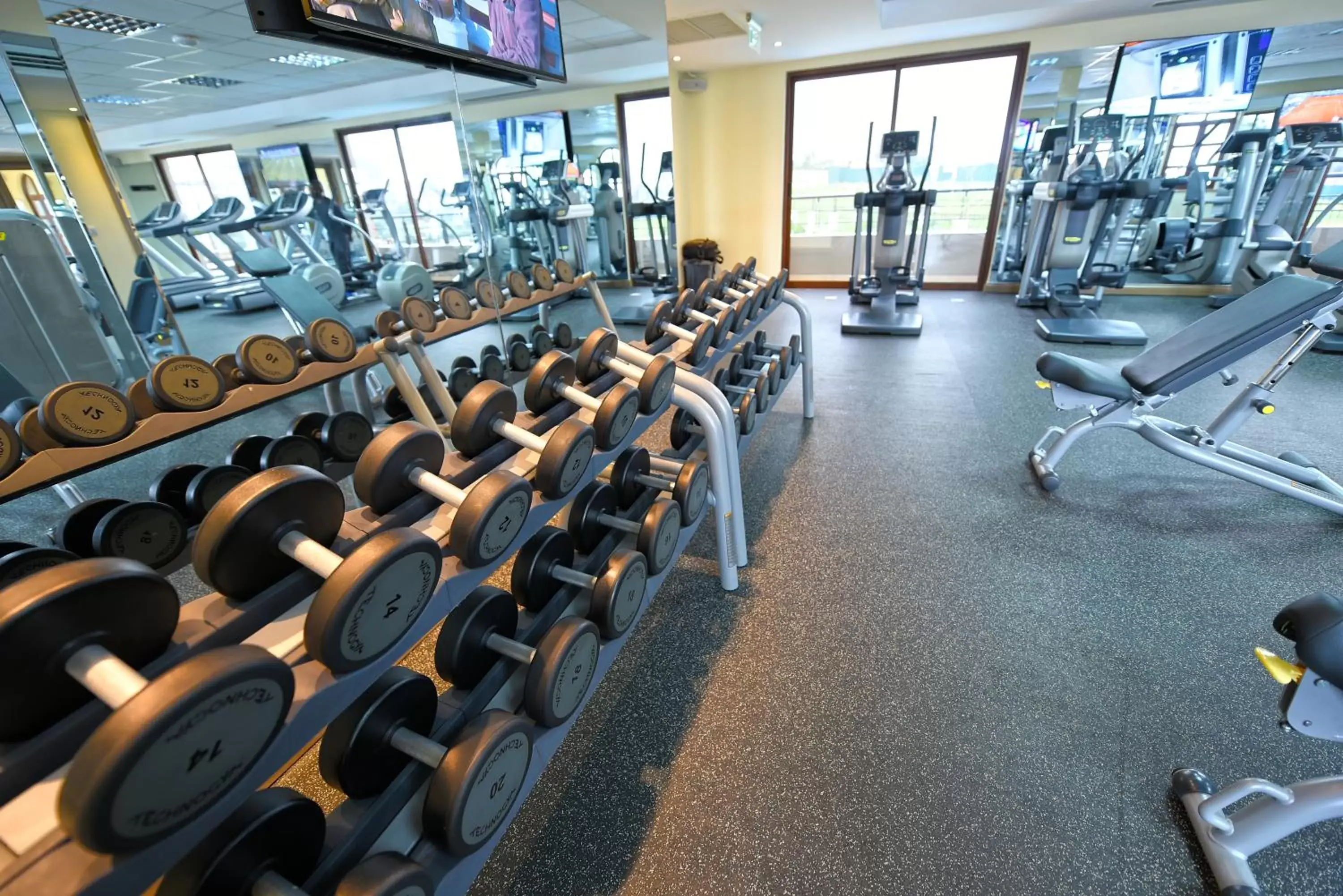 Fitness centre/facilities, Fitness Center/Facilities in Mestil Hotel & Residences