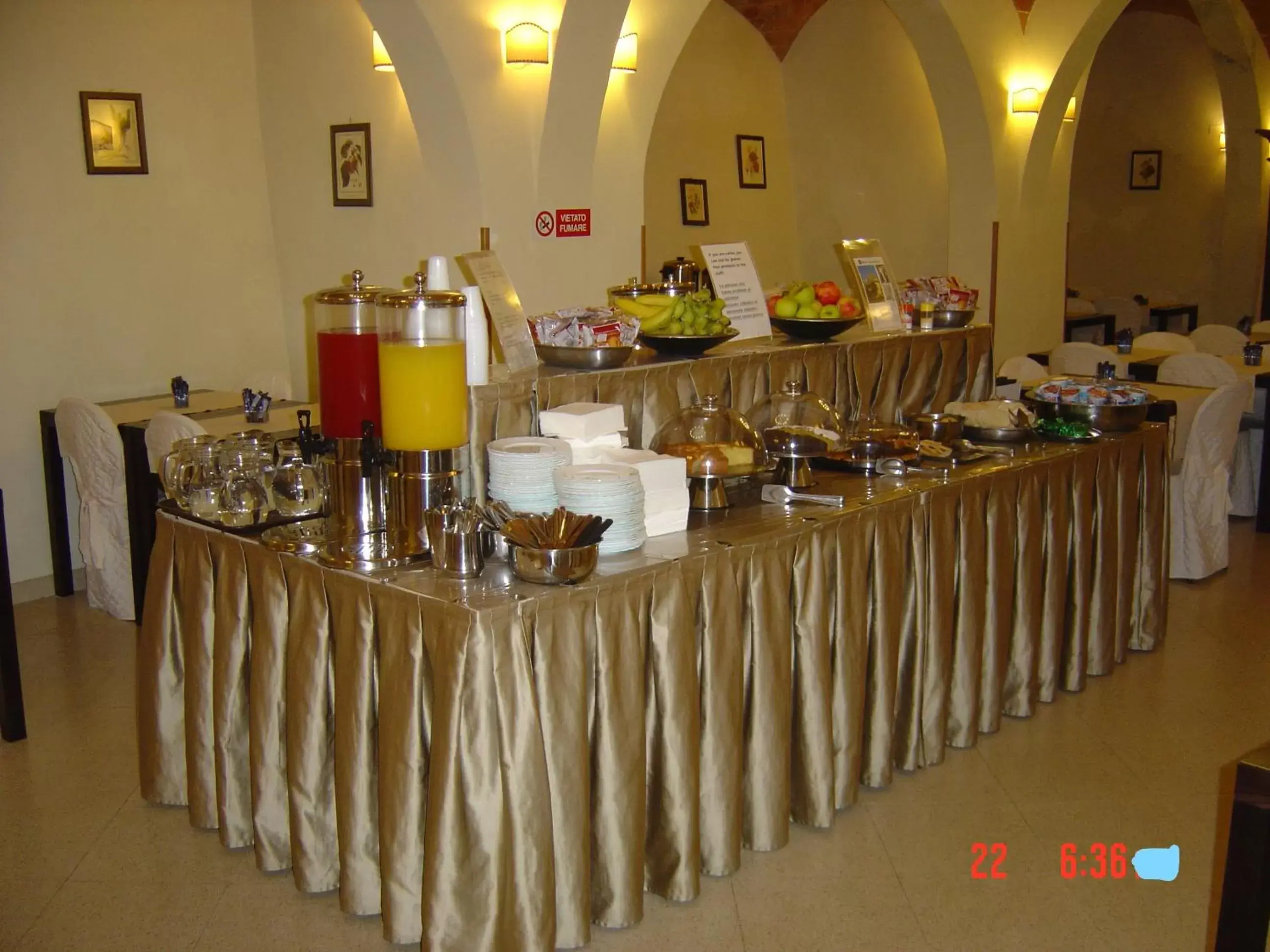 Food and drinks in Hotel Alma Domus