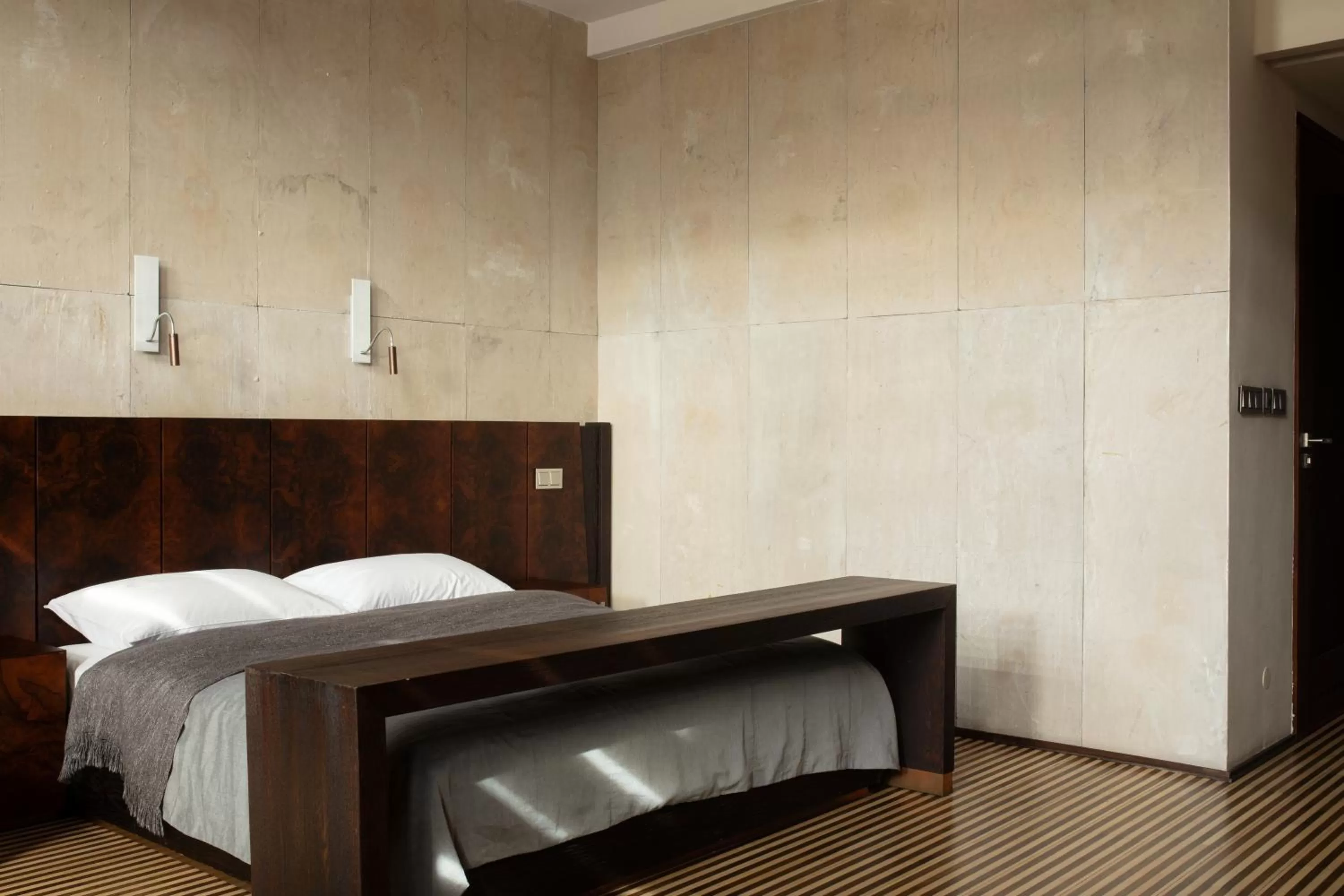 Bed in Hotel Monopol