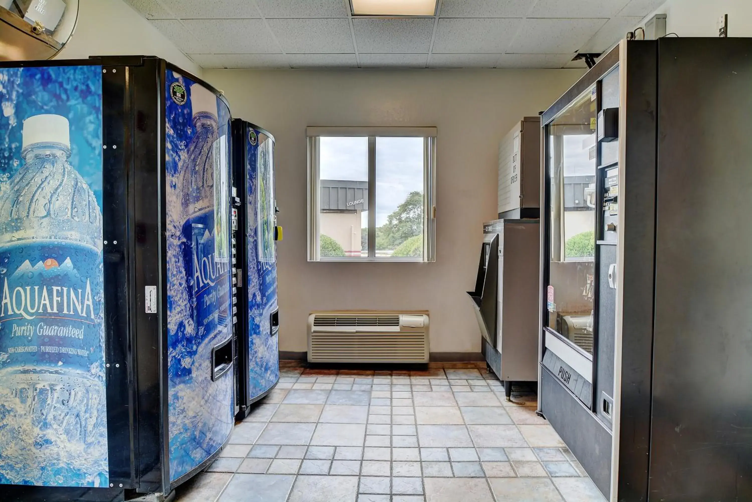 Other in Motel 6-Warwick, RI - Providence Airport - I-95 Other in Motel 6-Warwick, RI - Providence Airport - I-95