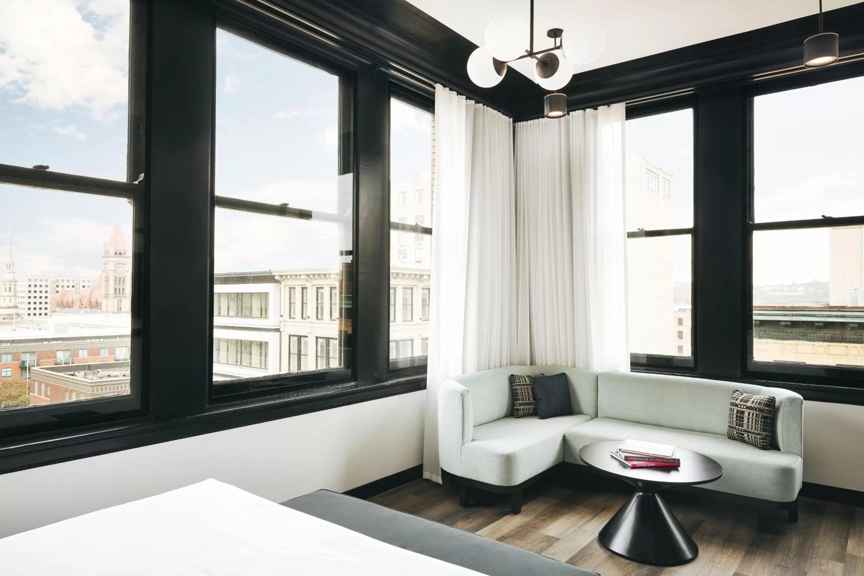 Photo of the whole room in Kinley Cincinnati Downtown, a Tribute Portfolio Hotel