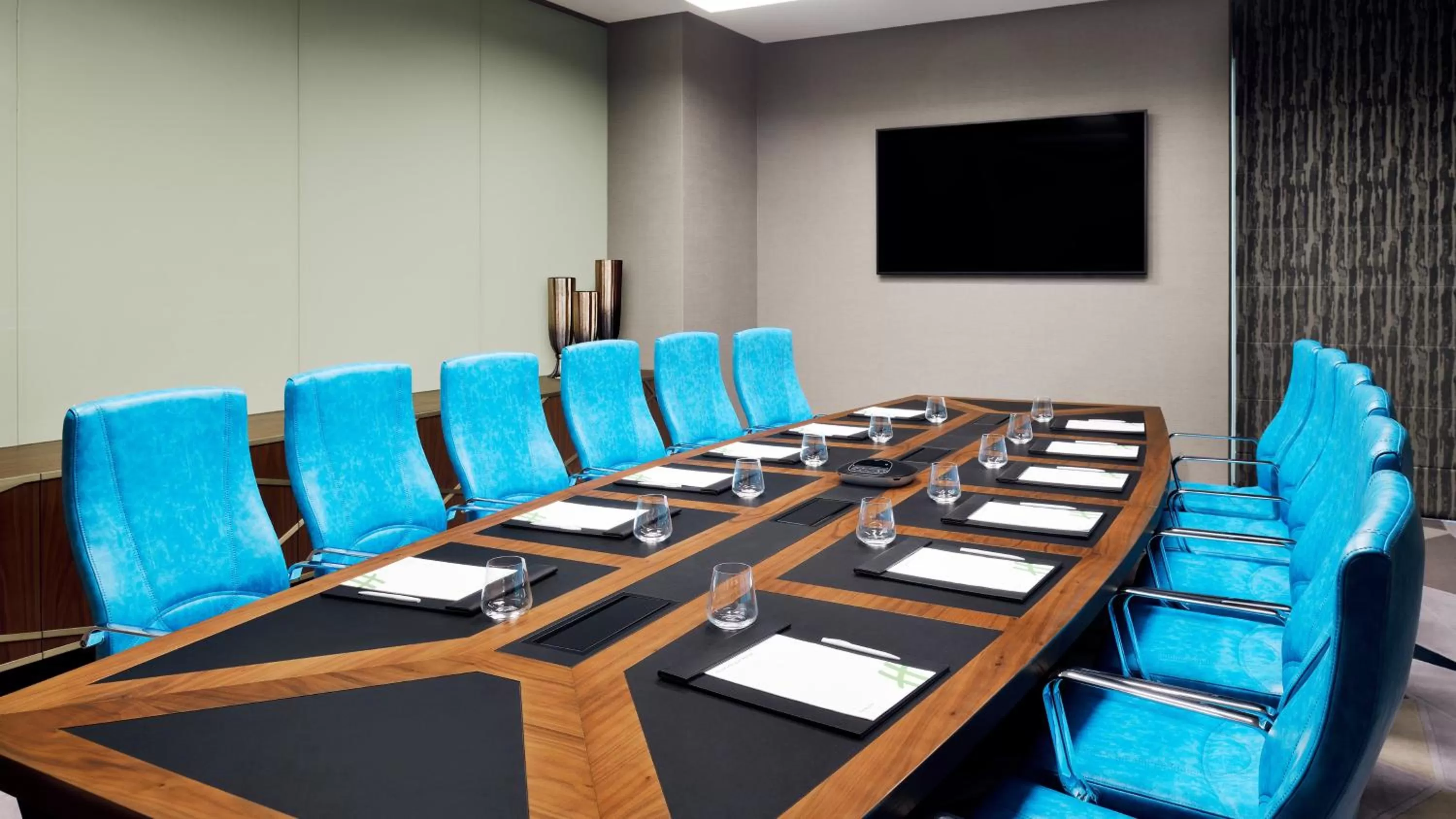 Meeting/conference room in Holiday Inn Dubai Al-Maktoum Airport by IHG