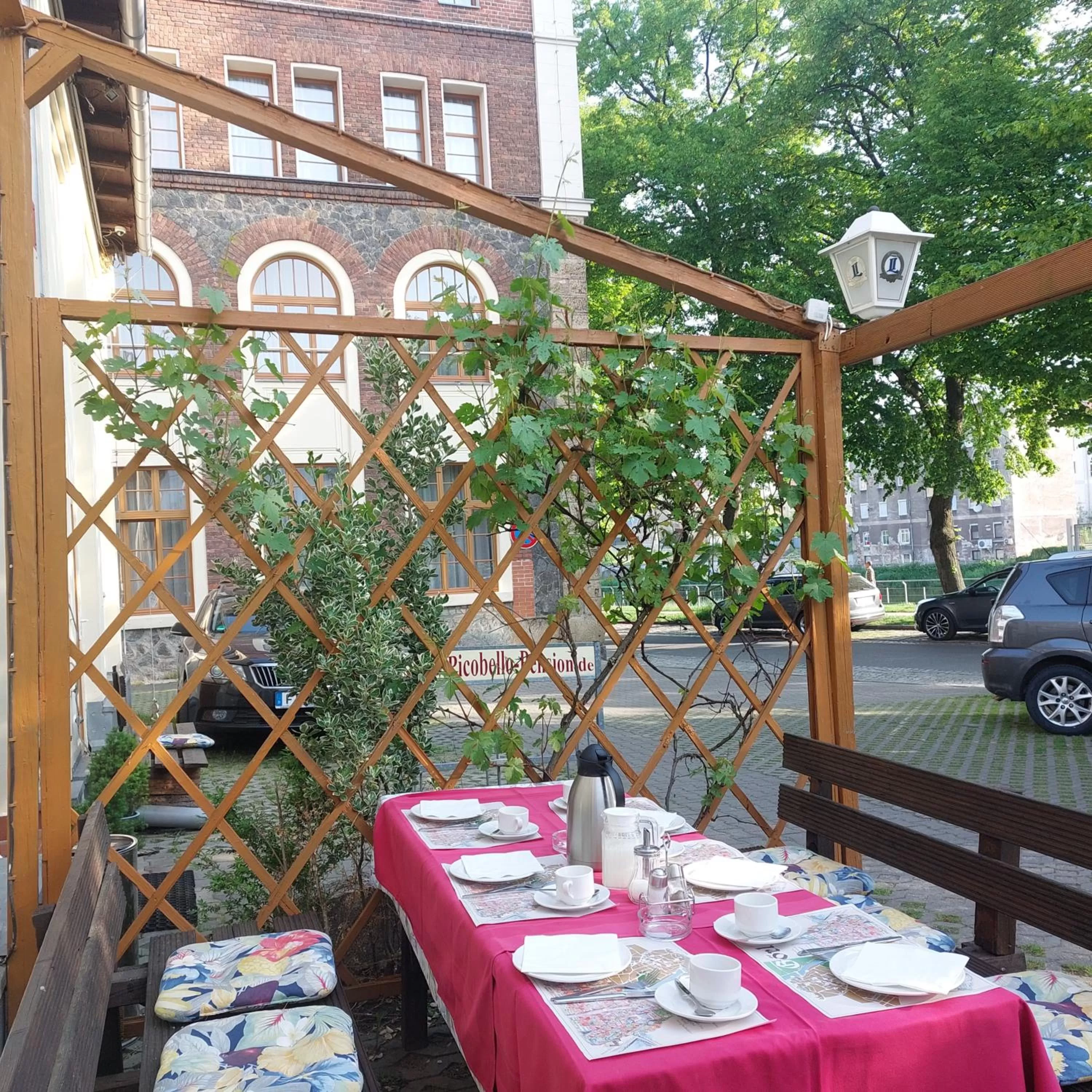 Garden view in Picobello Pension