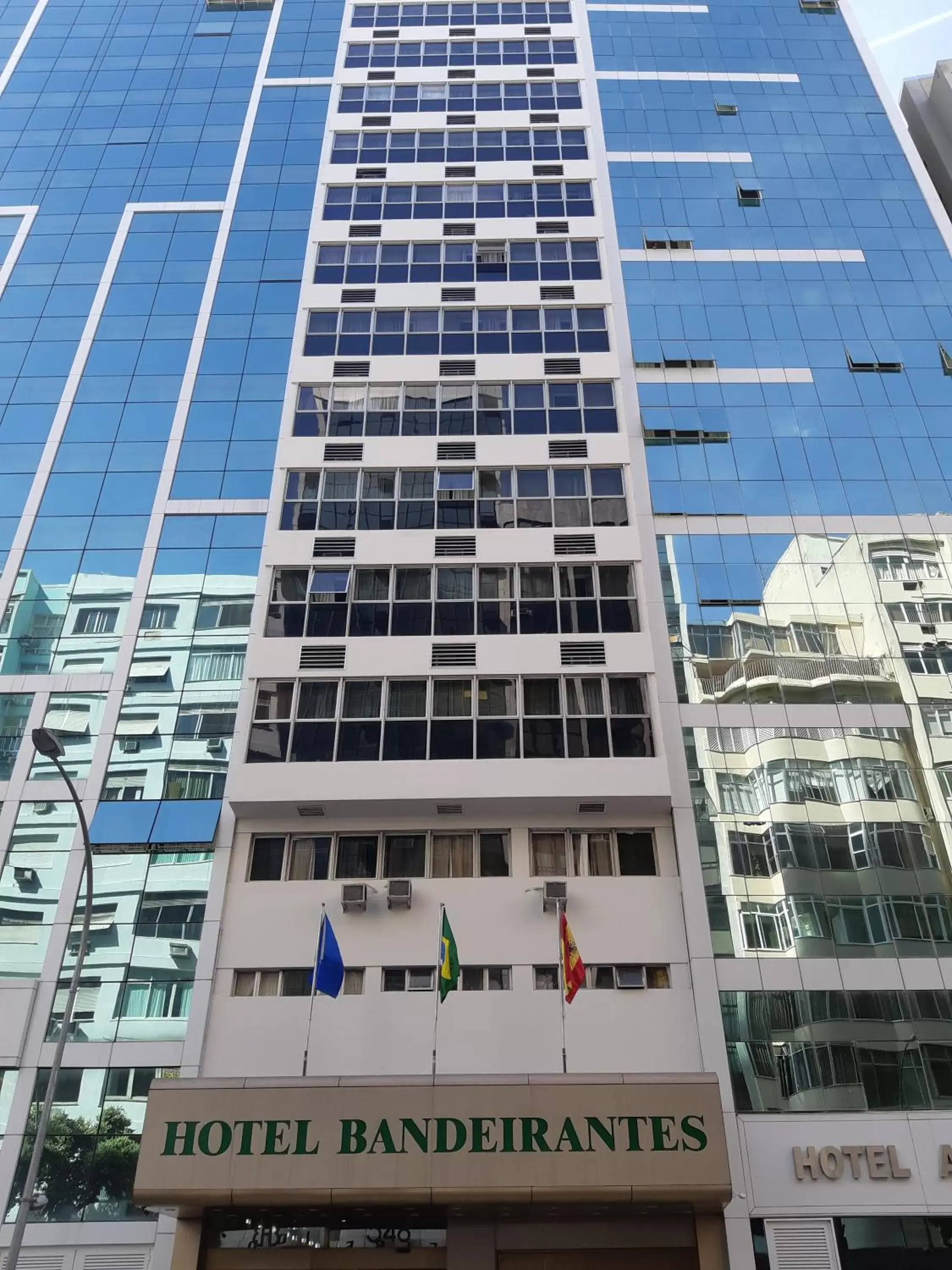 Facade/entrance in Hotel Bandeirantes Facade/entrance in Hotel Bandeirantes