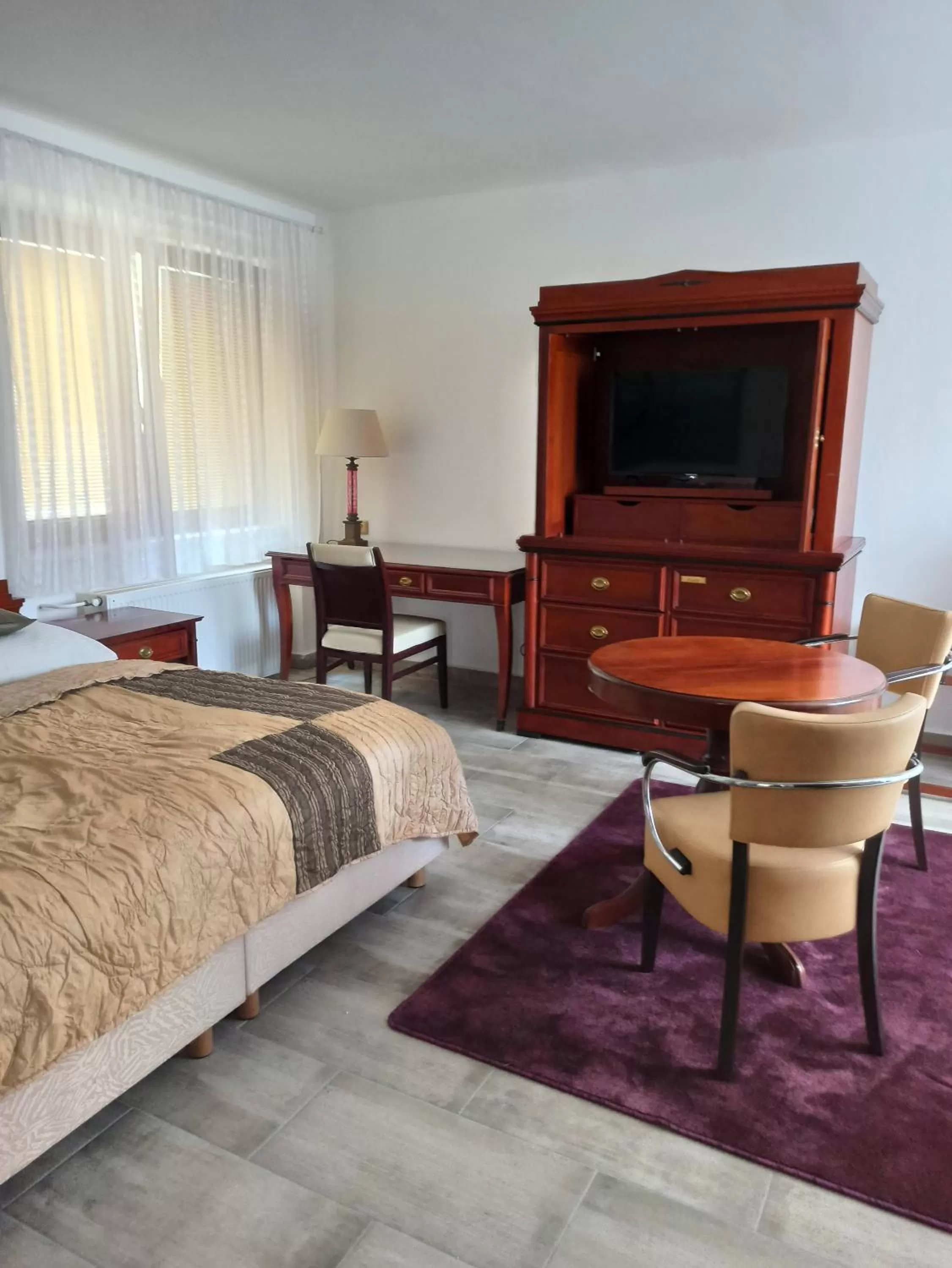 TV/Entertainment Center in U Dobrého Lva