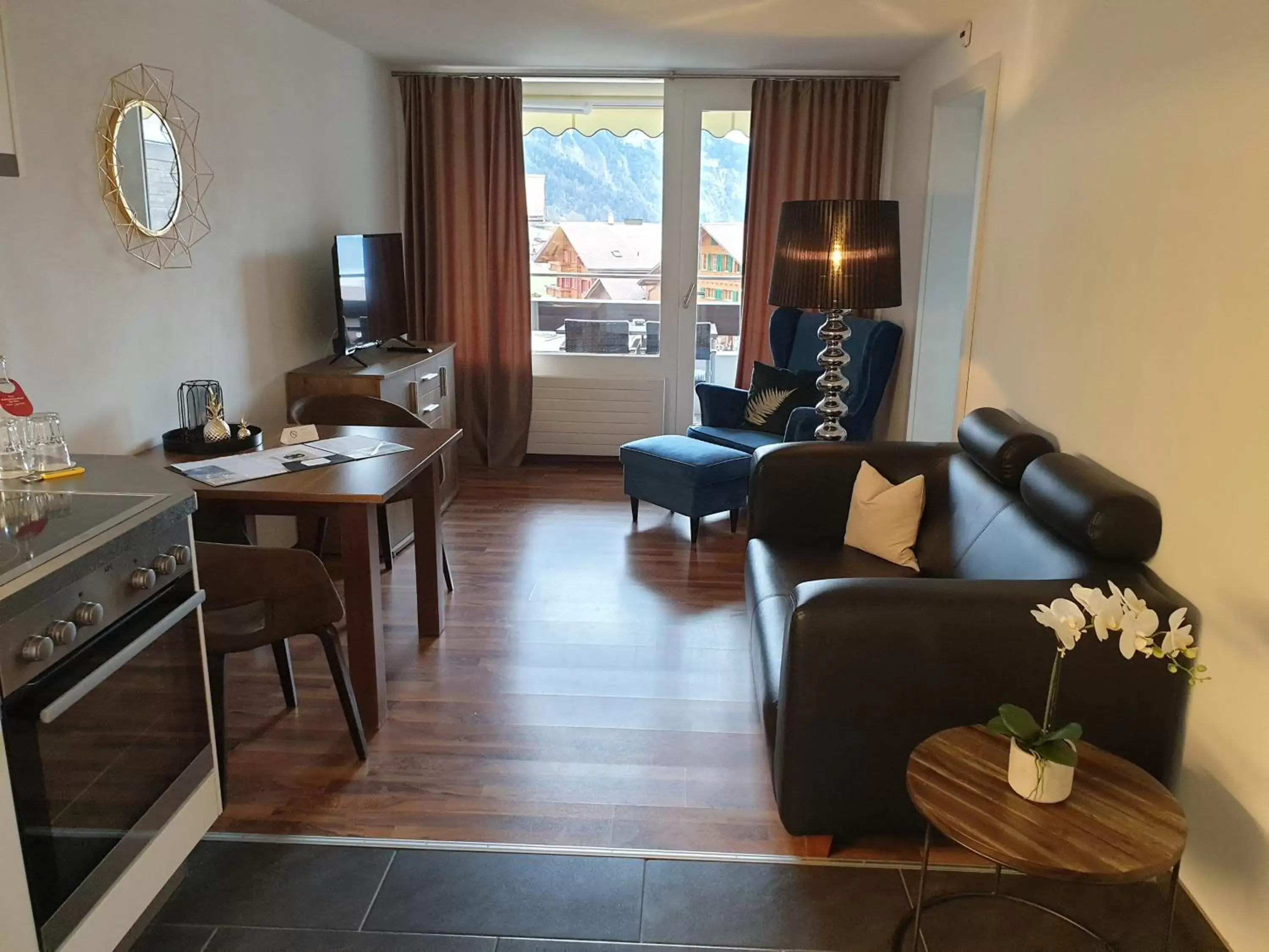 Living room, Seating Area in Hotel Bären Sigriswil