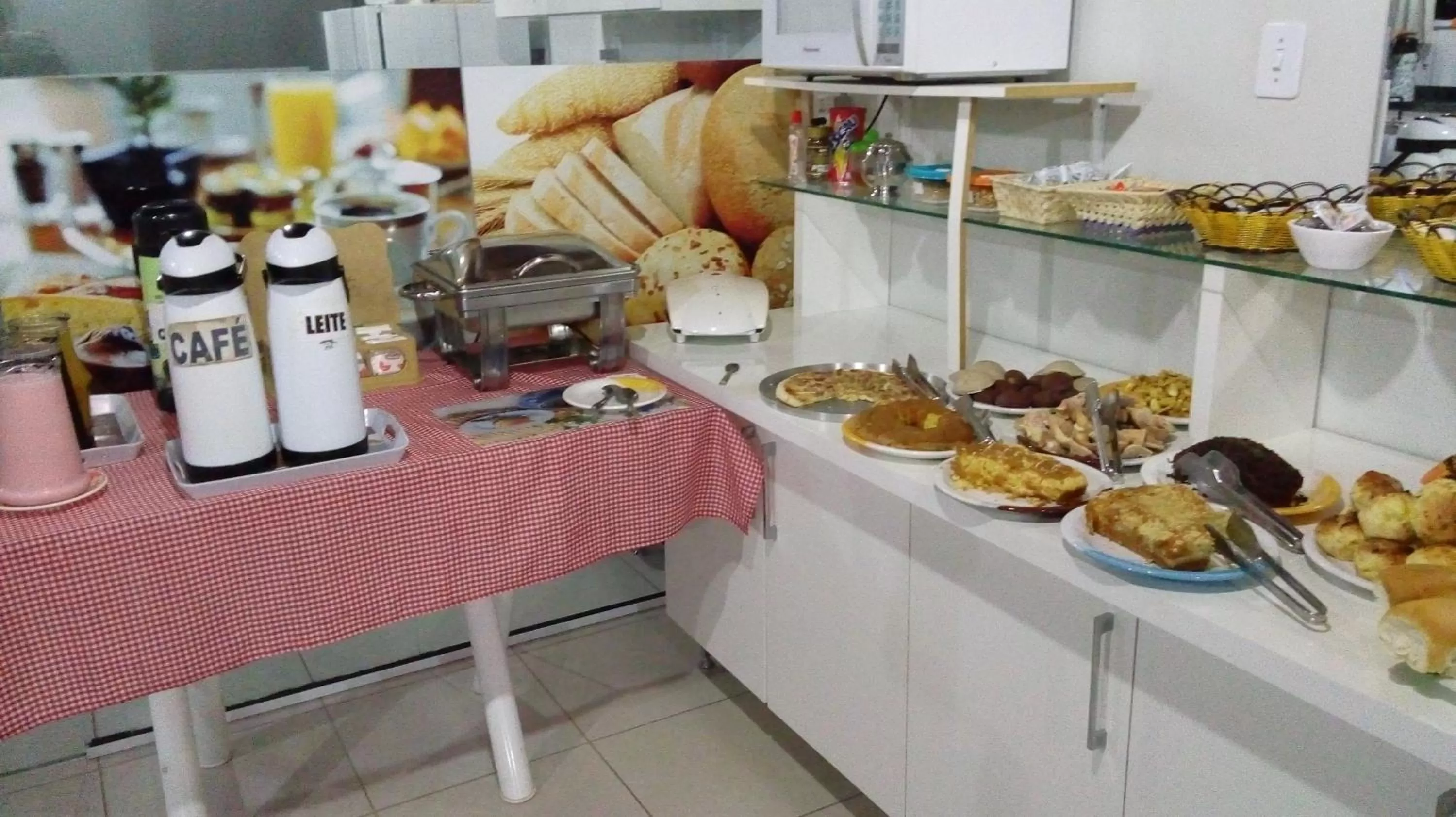 Food and drinks in Hotel DDC