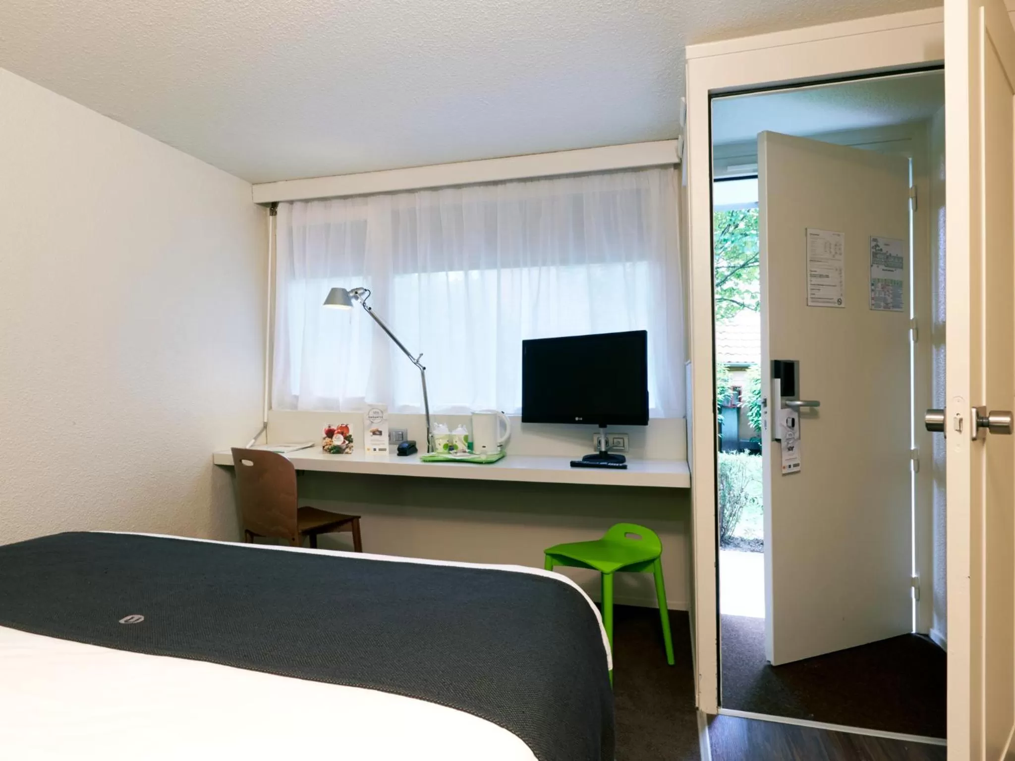 TV and multimedia, Bed in Campanile Hendaye