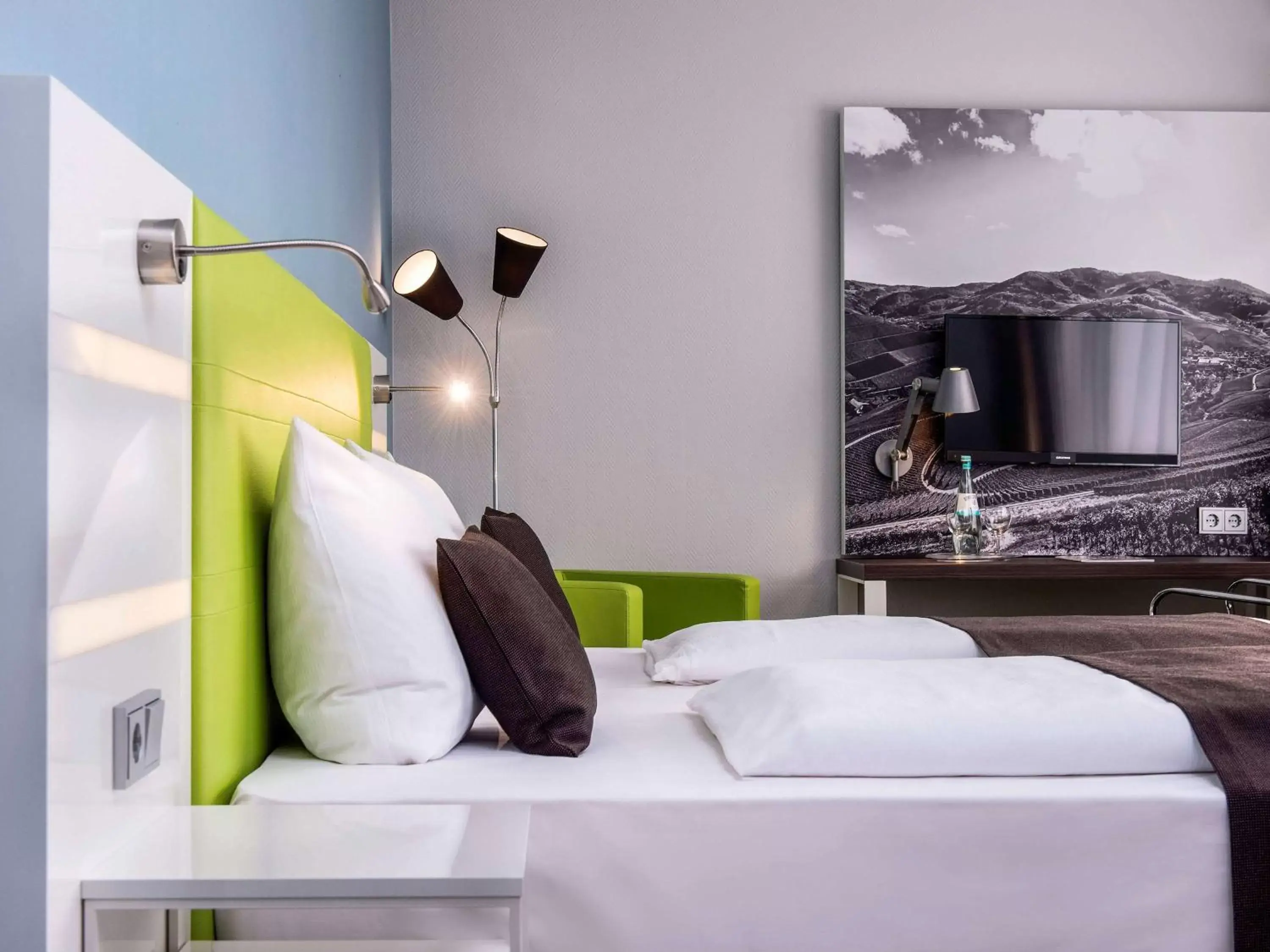 Photo of the whole room, Bed in ibis Styles Offenburg City