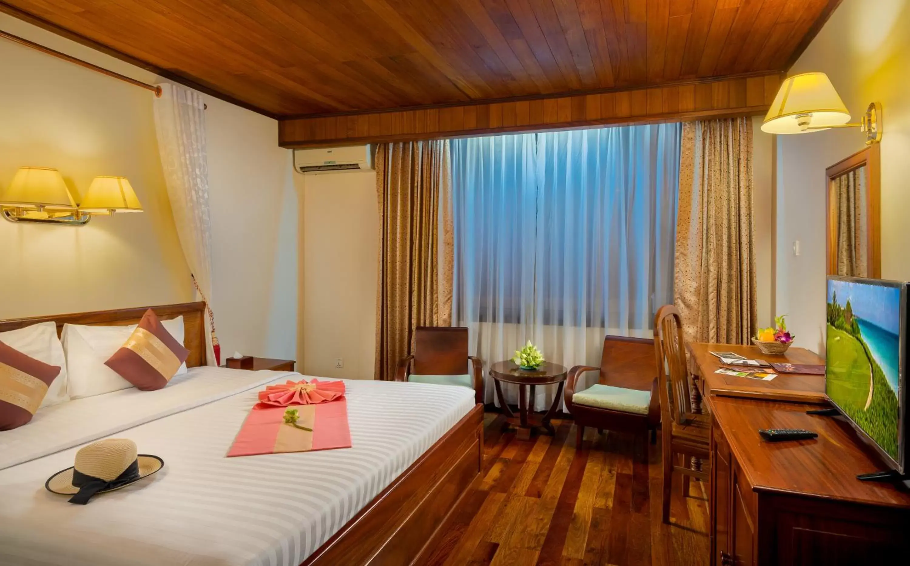 Bedroom, Bed in Ta Prohm Hotel & Spa